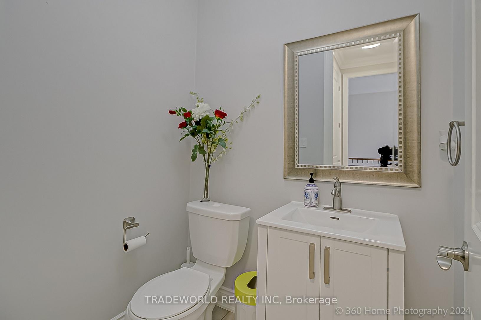 Photo 8 of 187 Strachan Trail, New Tecumseth, Beeton — HOMEH
