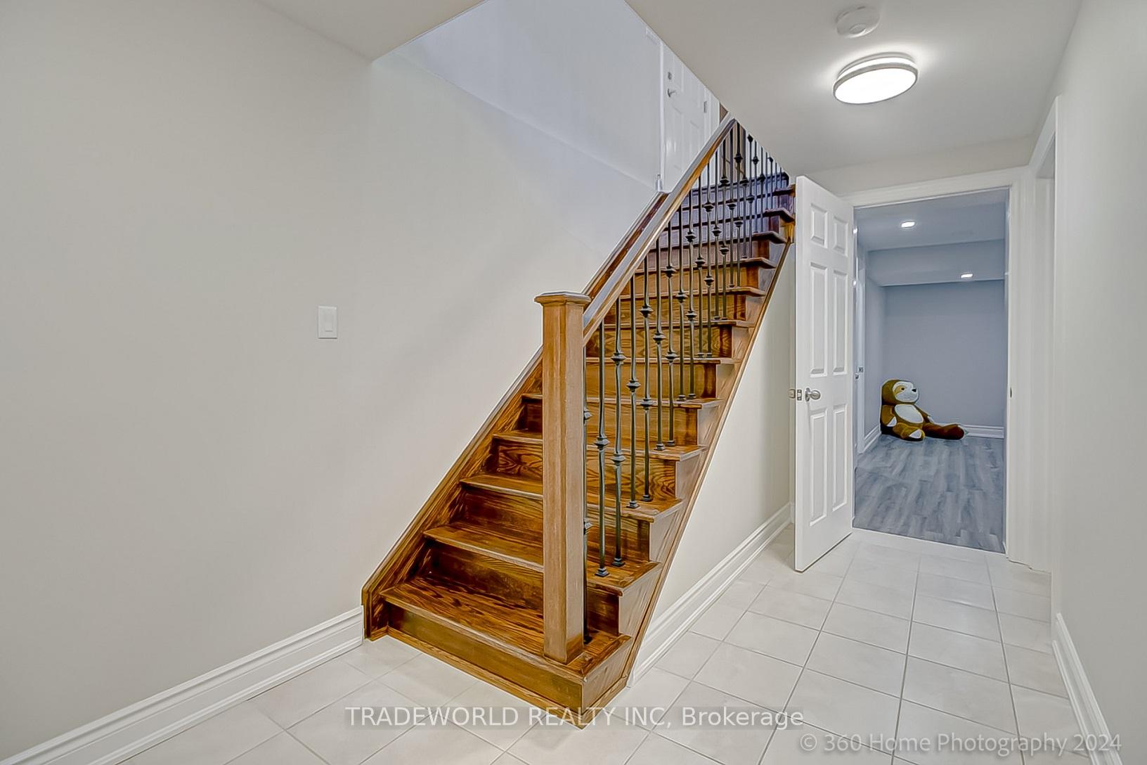 Photo 14 of 187 Strachan Trail, New Tecumseth, Beeton — HOMEH