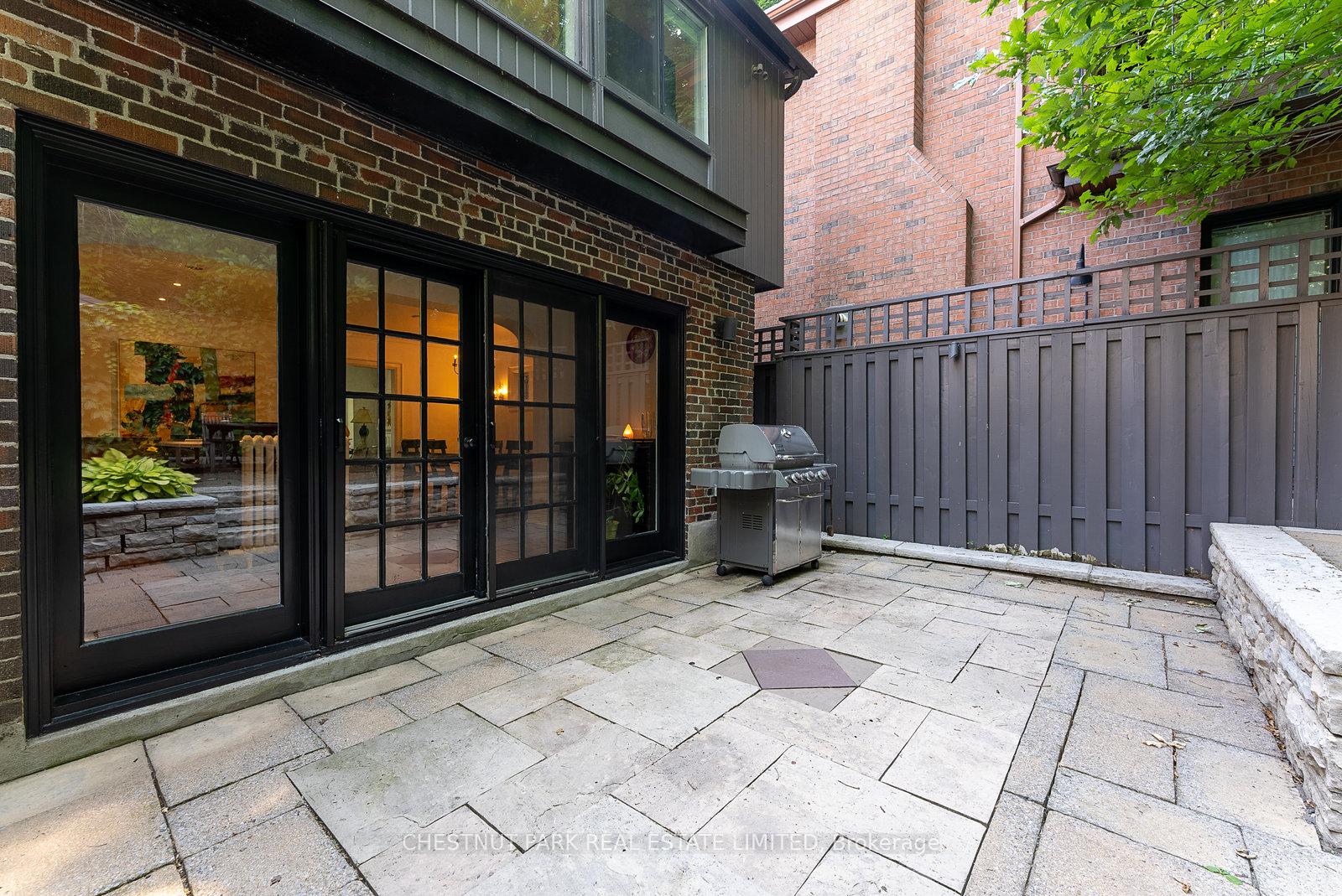 Photo 7 of 38 Poplar Plains Crescent, Toronto, The Annex — HOMEH