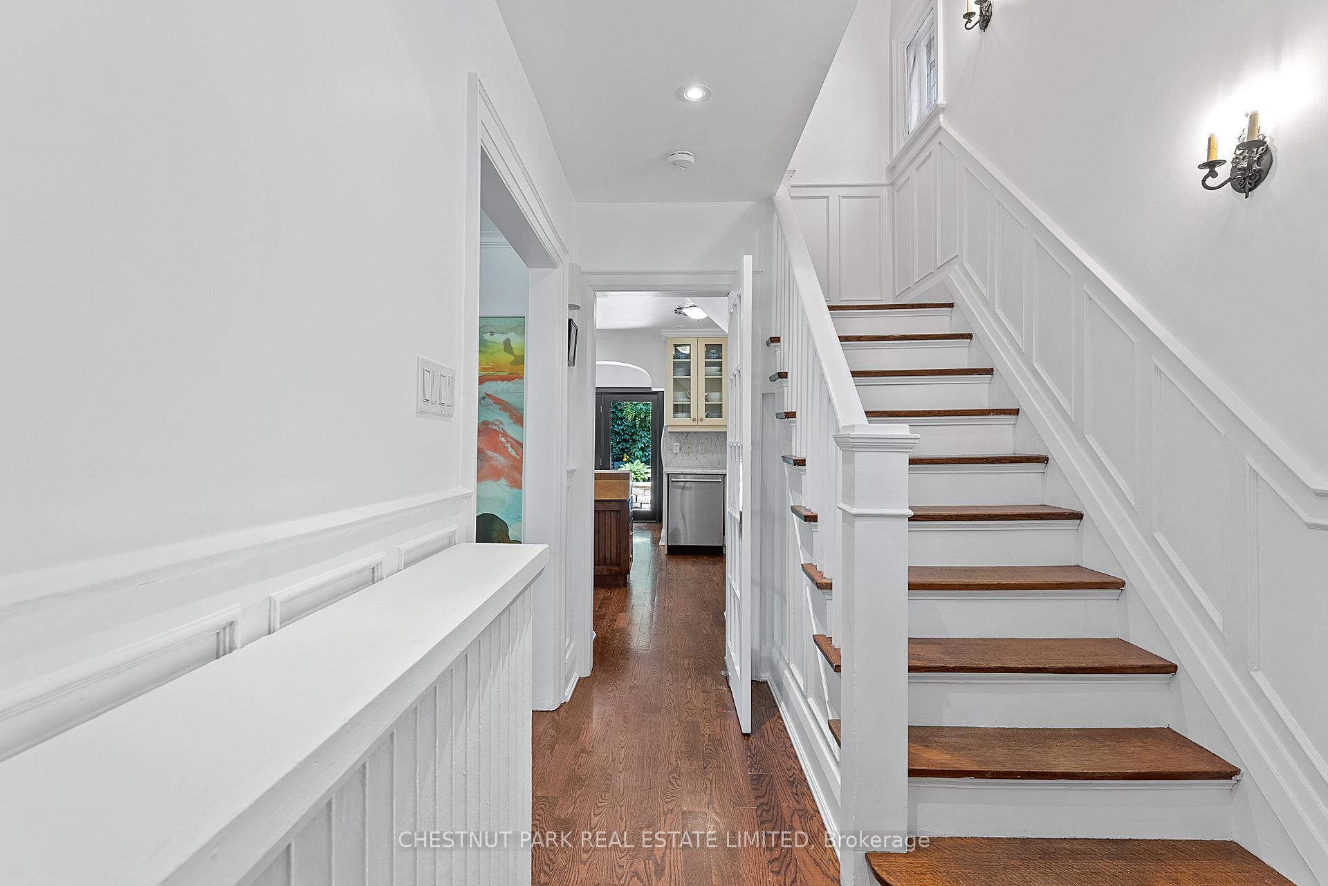 Photo 12 of 38 Poplar Plains Crescent, Toronto, The Annex — HOMEH