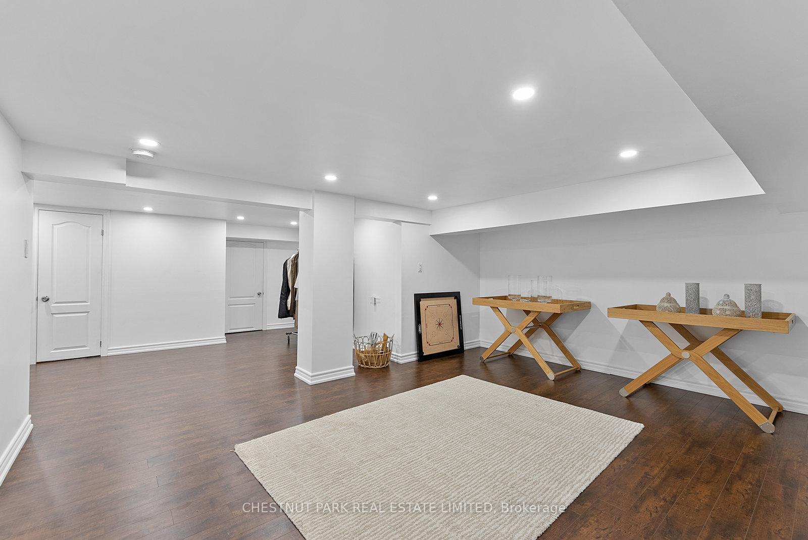 Photo 21 of 38 Poplar Plains Crescent, Toronto, The Annex — HOMEH