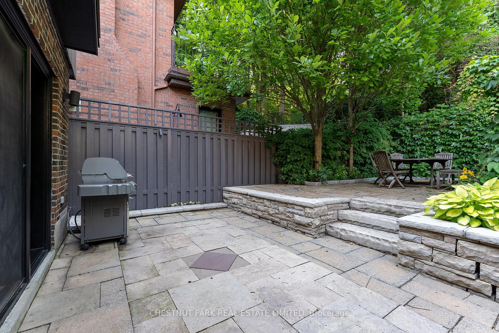 Photo 30 of 38 Poplar Plains Crescent, Toronto, The Annex — HOMEH