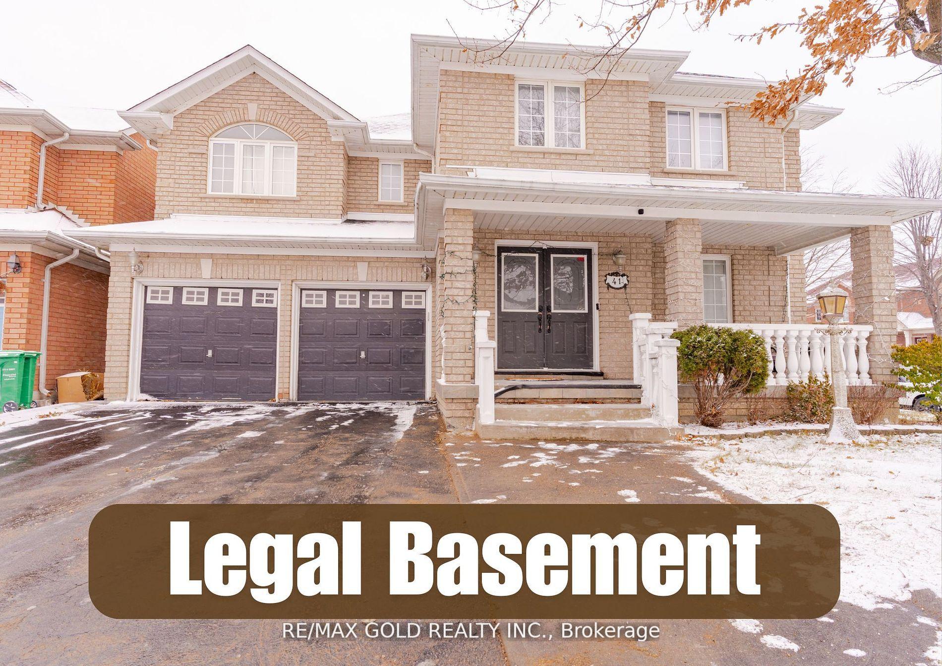Front of 41 Kalahari Road