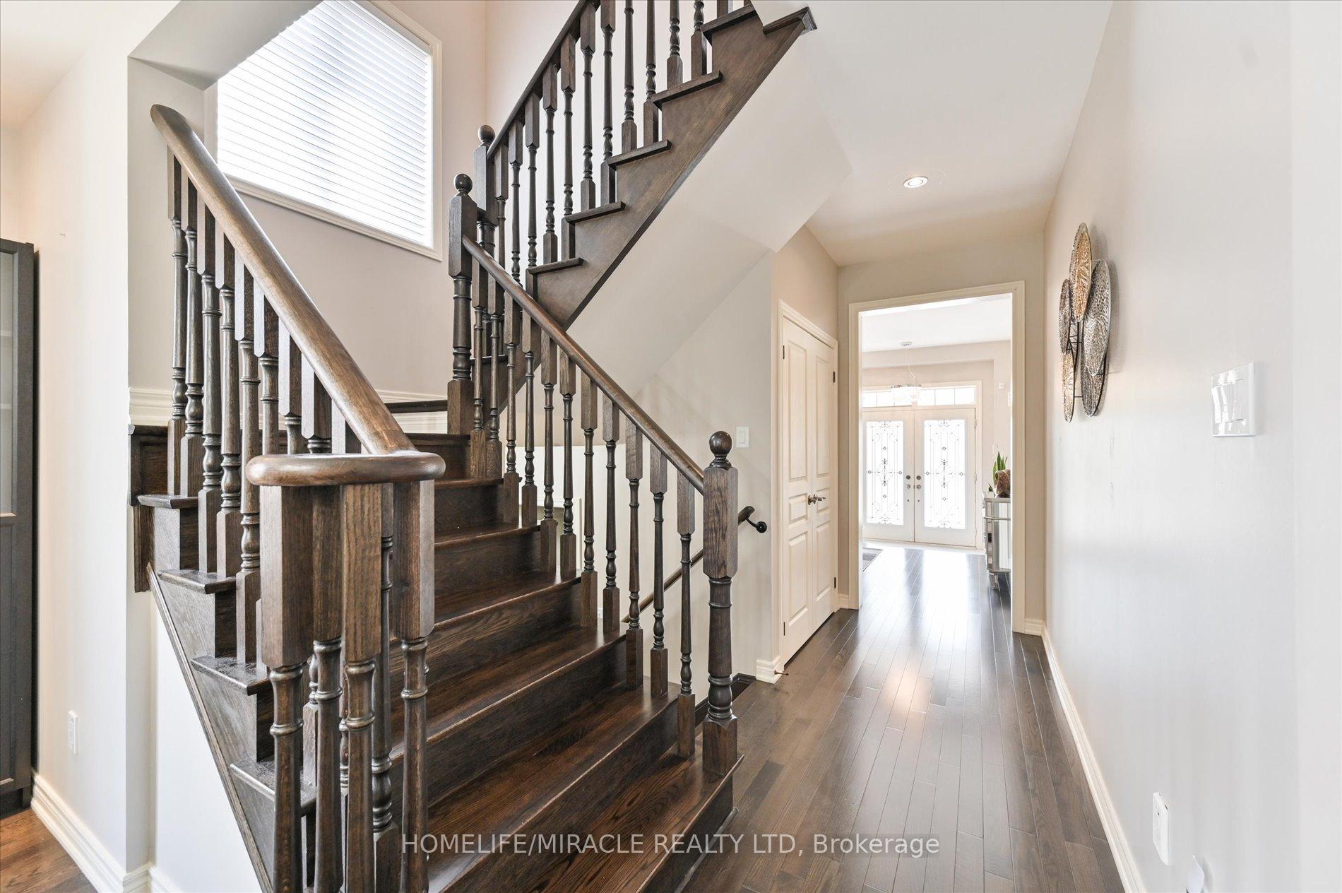 Photo 14 of 23 Killington Avenue, Vaughan, Kleinburg — HOMEH