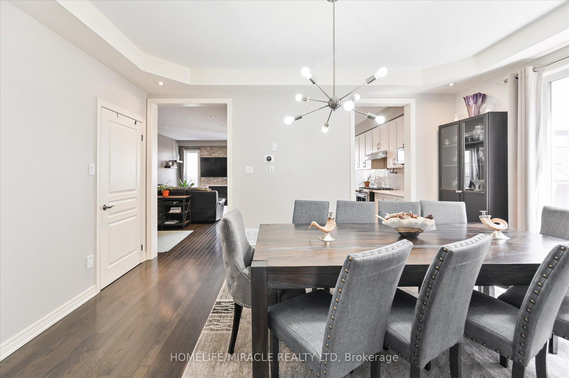 Photo 12 of 23 Killington Avenue, Vaughan, Kleinburg — HOMEH