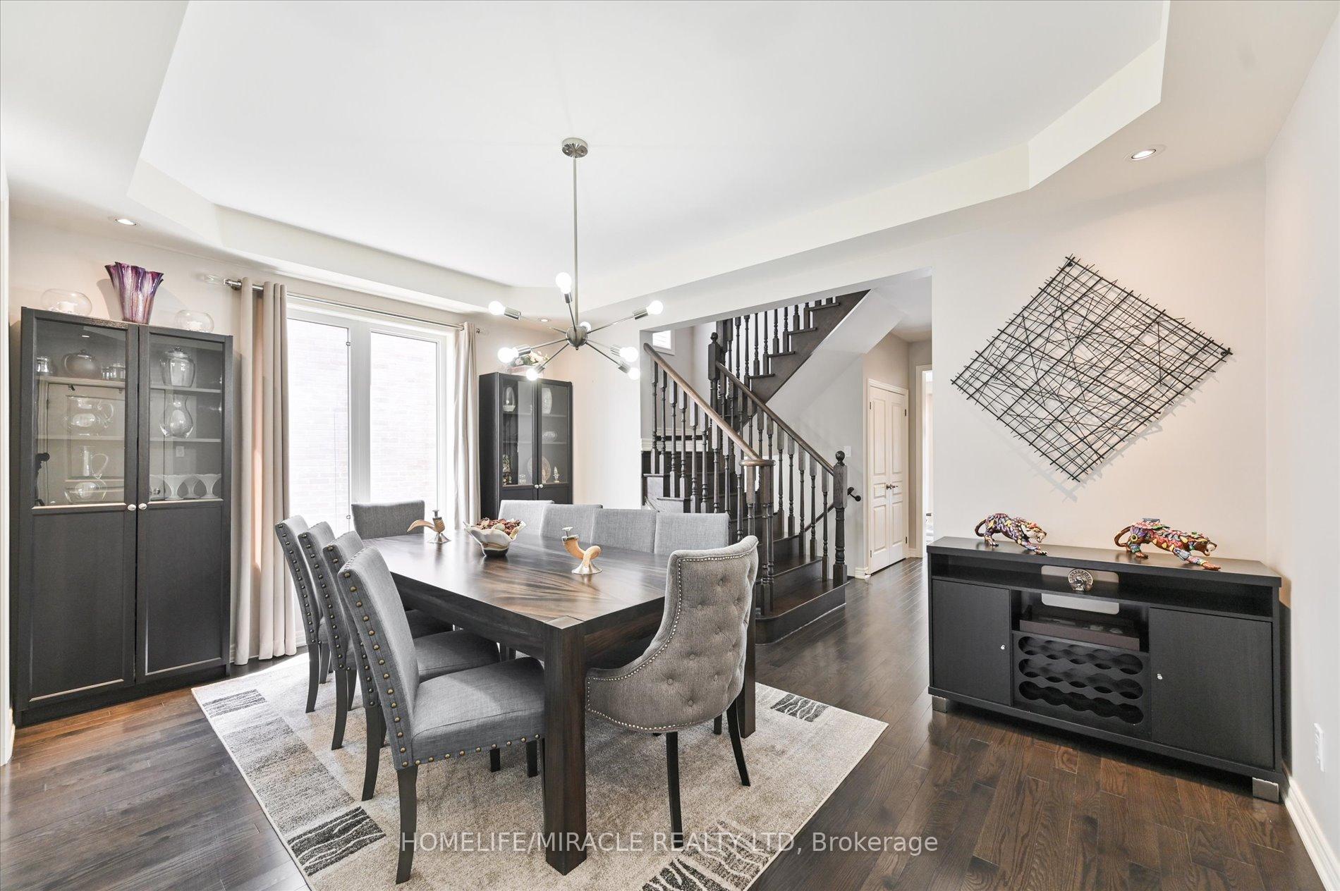 Photo 2 of 23 Killington Avenue, Vaughan, Kleinburg — HOMEH
