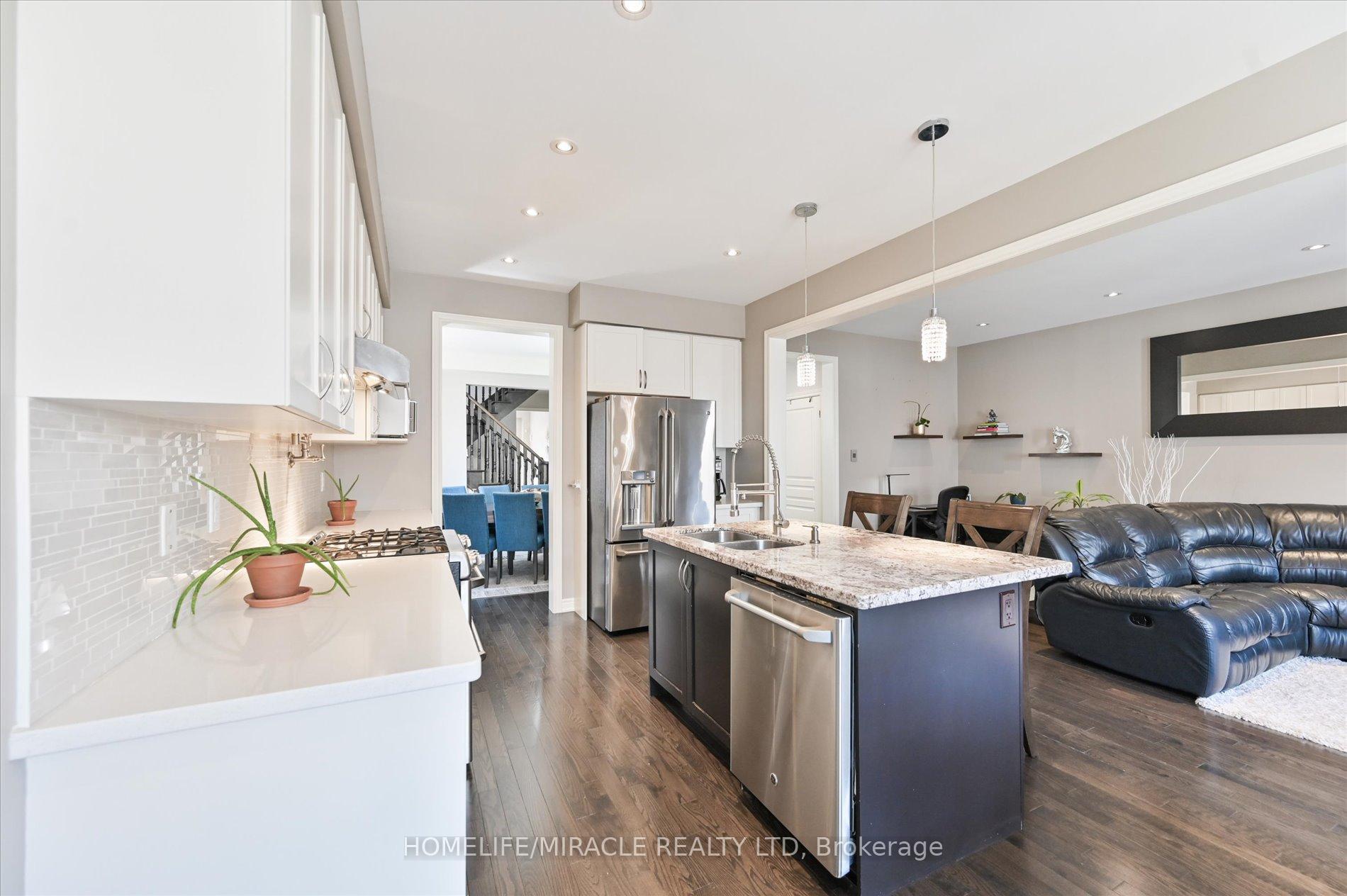 Photo 15 of 23 Killington Avenue, Vaughan, Kleinburg — HOMEH