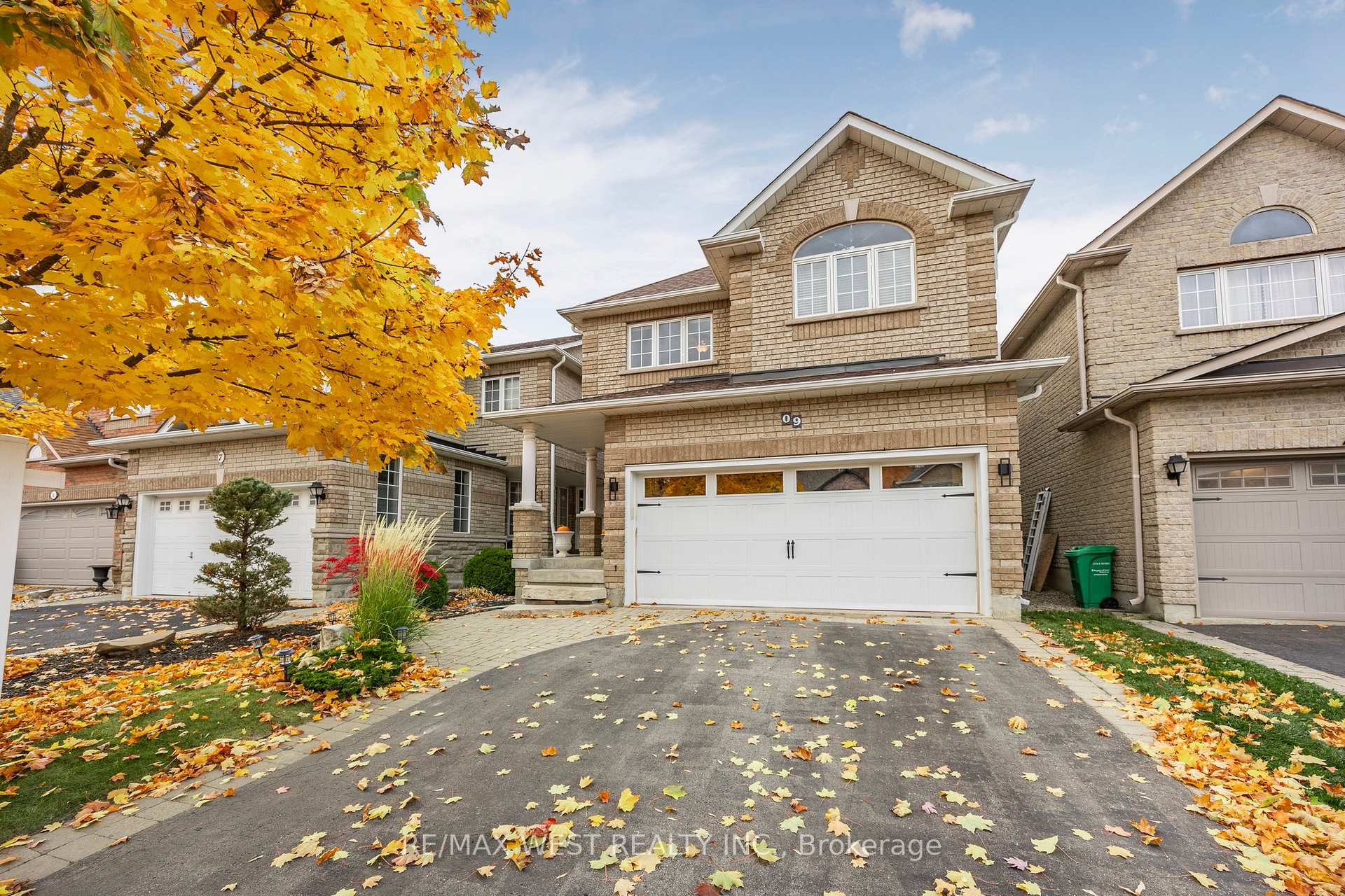 Photo 1 of 9 Loontail Street, Caledon, Bolton West — HOMEH