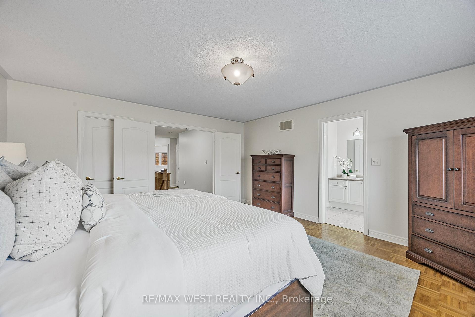 Photo 15 of 9 Loontail Street, Caledon, Bolton West — HOMEH