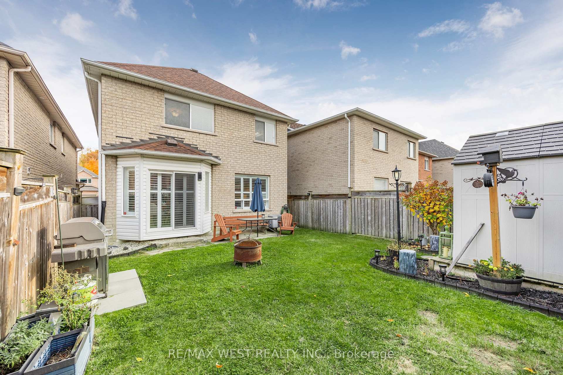 Photo 31 of 9 Loontail Street, Caledon, Bolton West — HOMEH