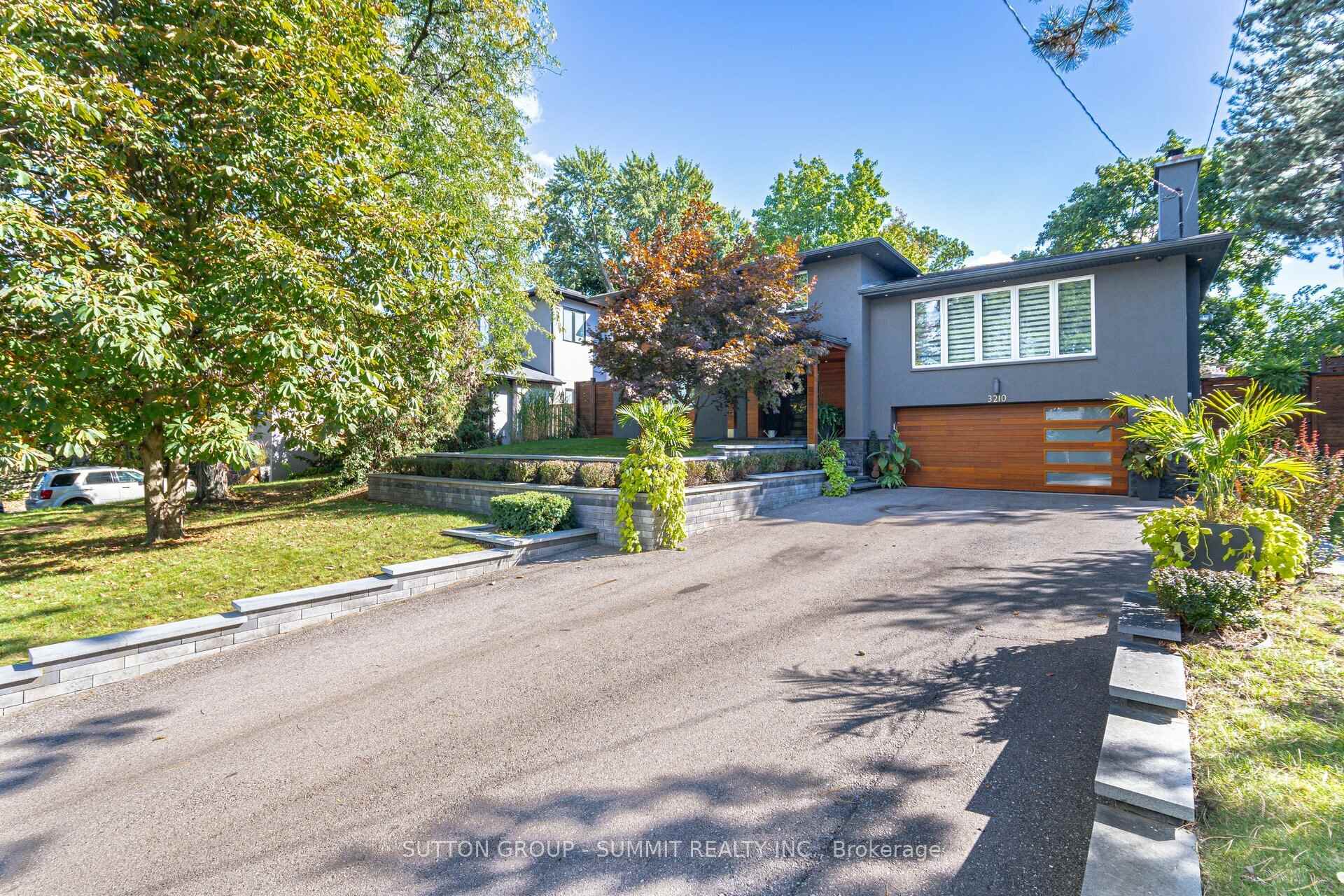 Photo 1 of 3210 Flanagan Crescent, Mississauga, Erindale — HOMEH