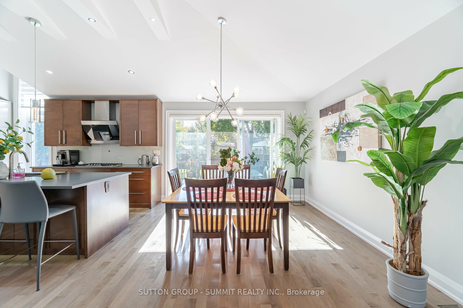 Photo 4 of 3210 Flanagan Crescent, Mississauga, Erindale — HOMEH