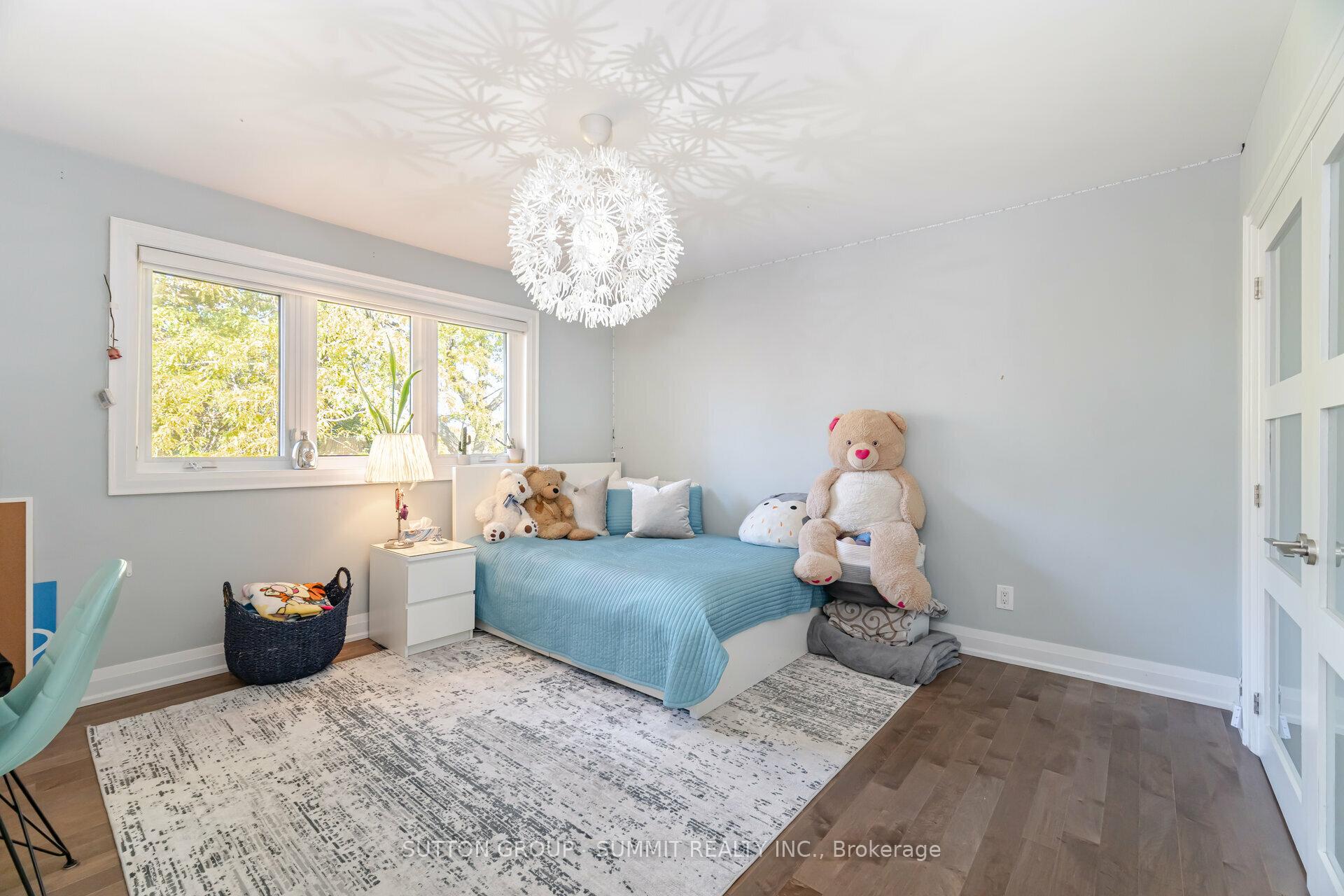 Photo 15 of 3210 Flanagan Crescent, Mississauga, Erindale — HOMEH