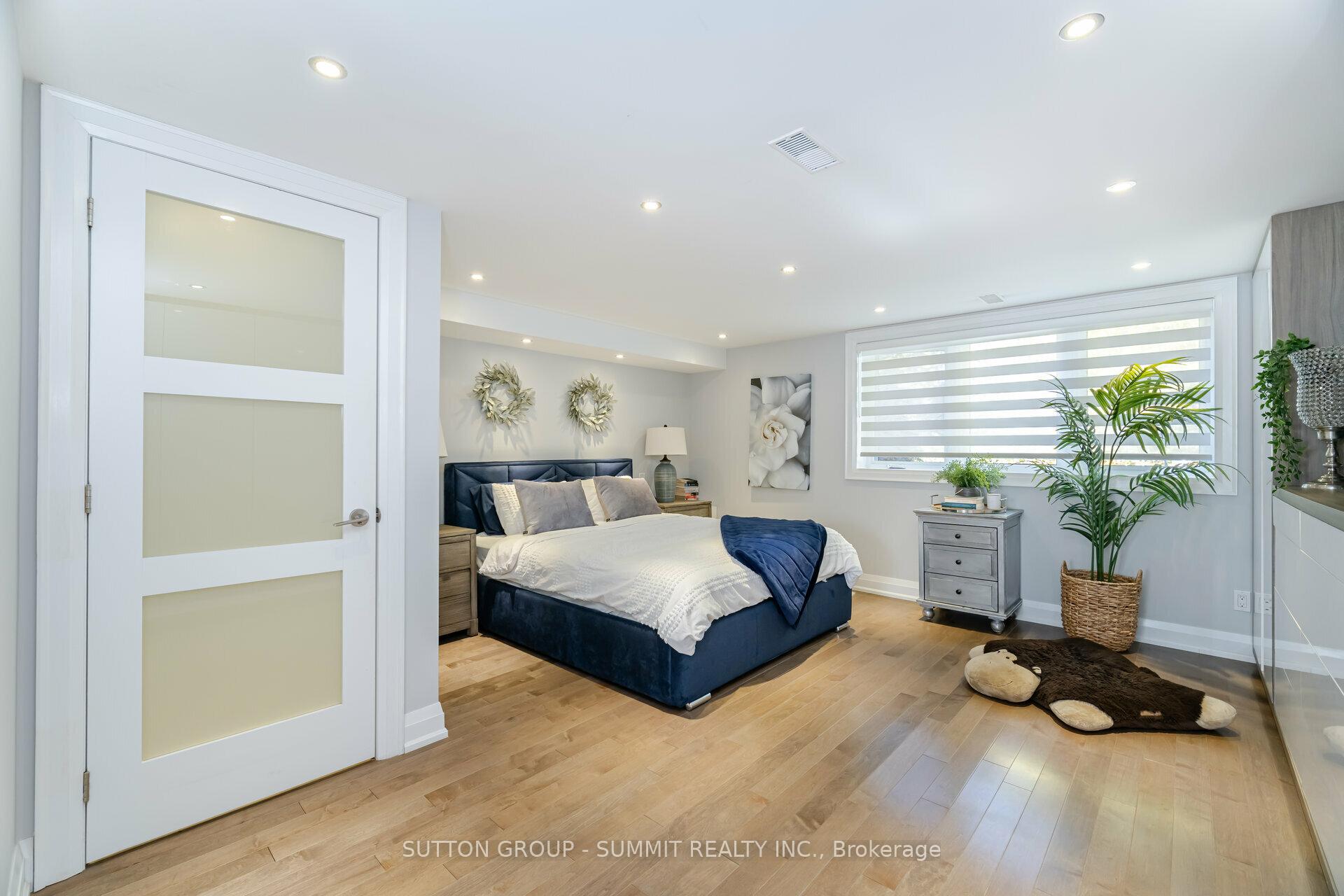 Photo 16 of 3210 Flanagan Crescent, Mississauga, Erindale — HOMEH