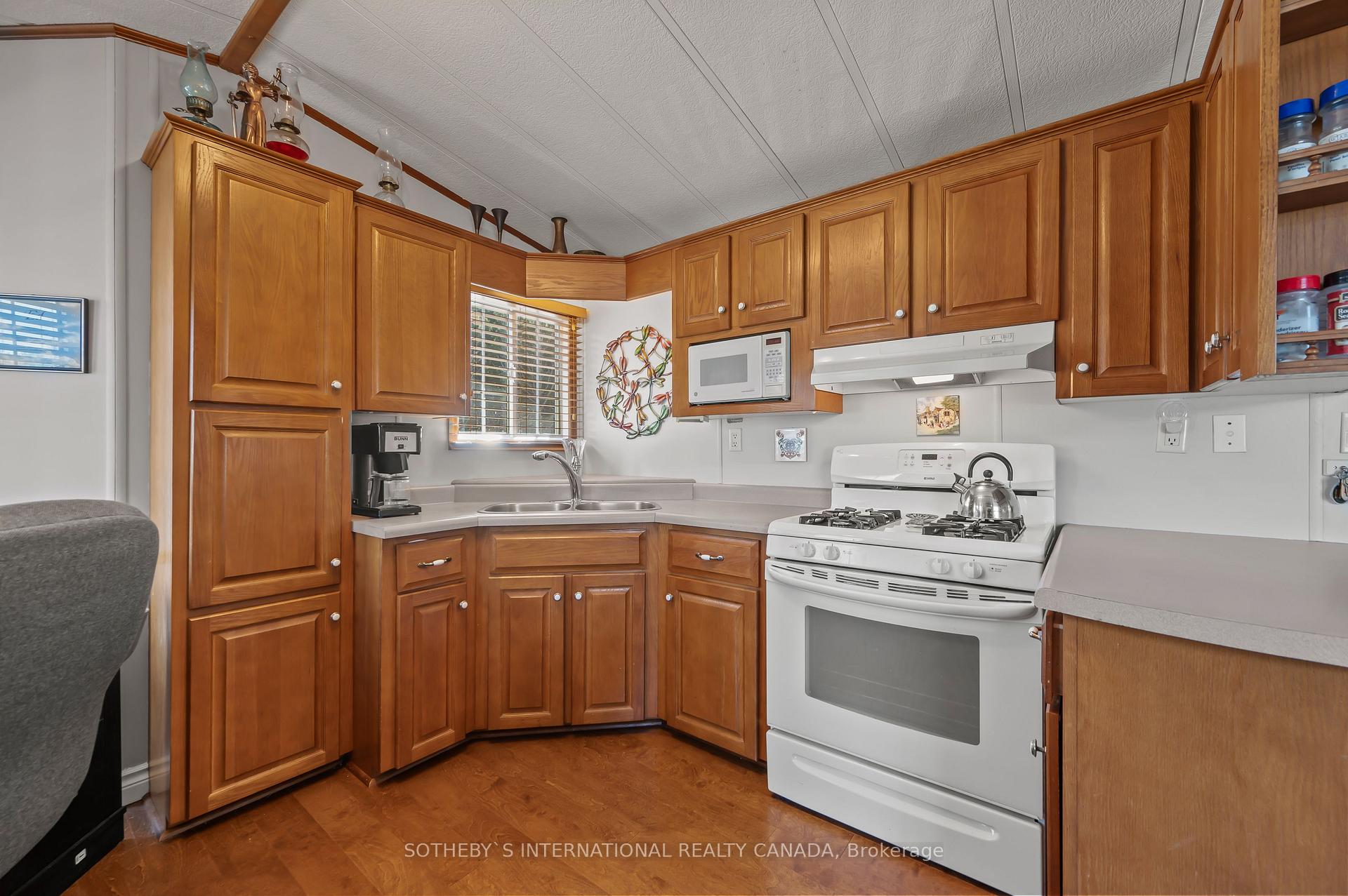 Photo 21 of Unit 217, 580 Beaver Creek Road, Waterloo — HOMEH