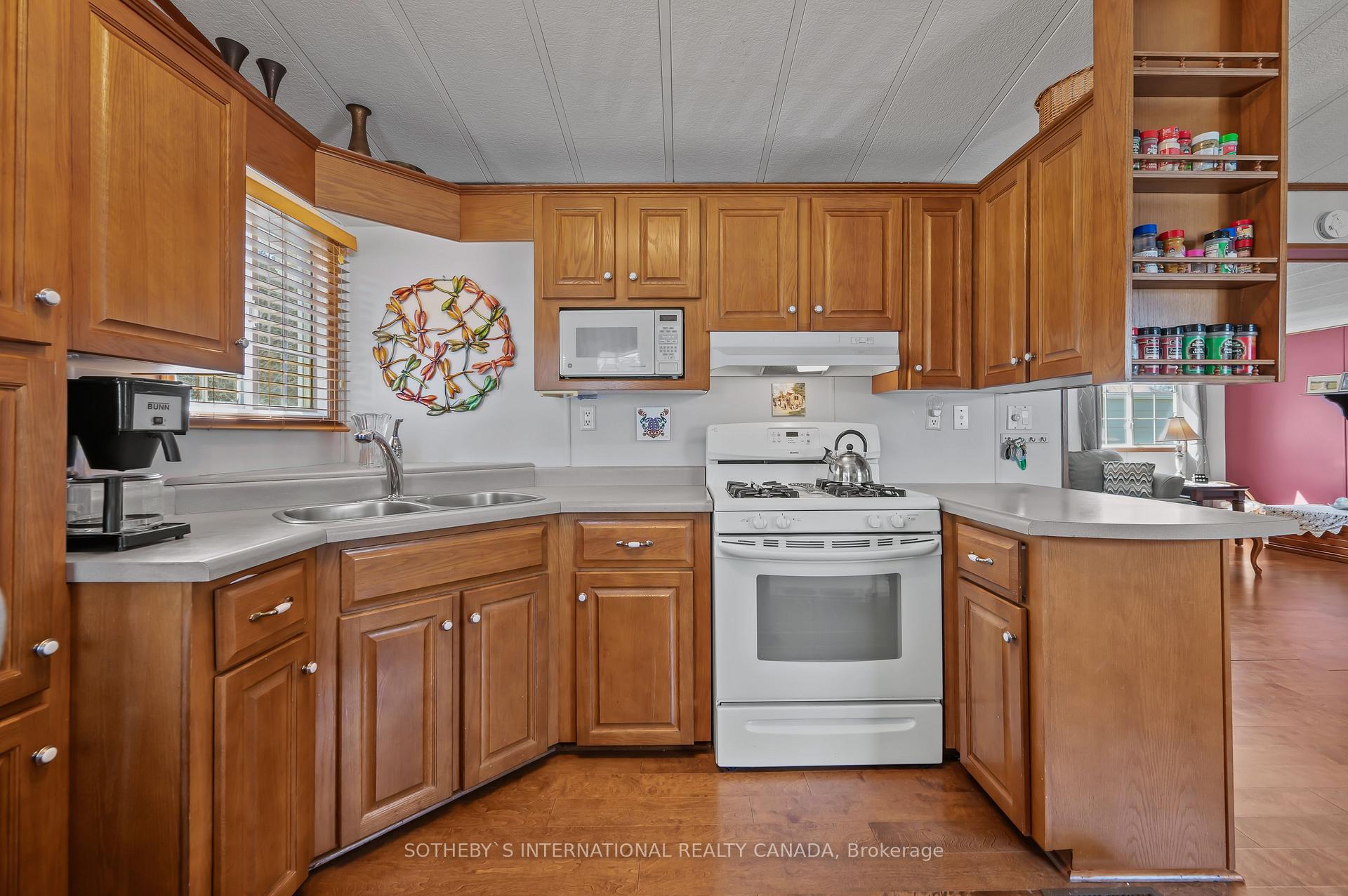 Photo 15 of Unit 217, 580 Beaver Creek Road, Waterloo — HOMEH