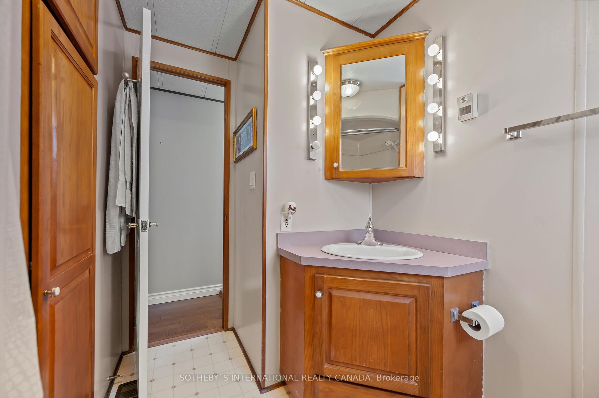Photo 23 of Unit 217, 580 Beaver Creek Road, Waterloo — HOMEH