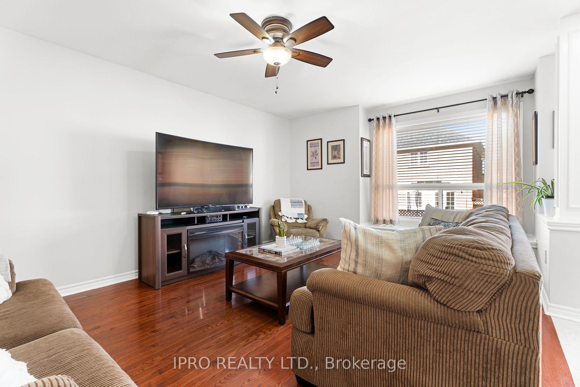 Photo 19 of 21 Brambirch Crescent, Brampton, Northwest Sandalwood Parkway — HOMEH