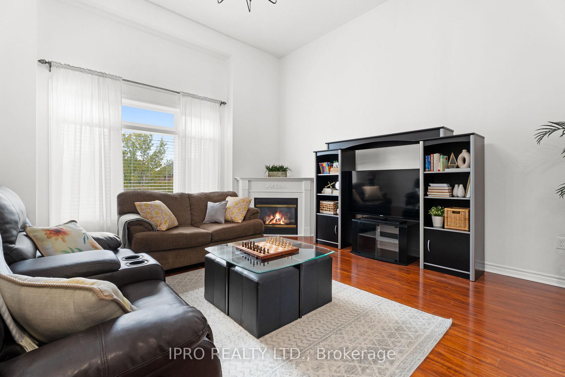 Photo 16 of 21 Brambirch Crescent, Brampton, Northwest Sandalwood Parkway — HOMEH
