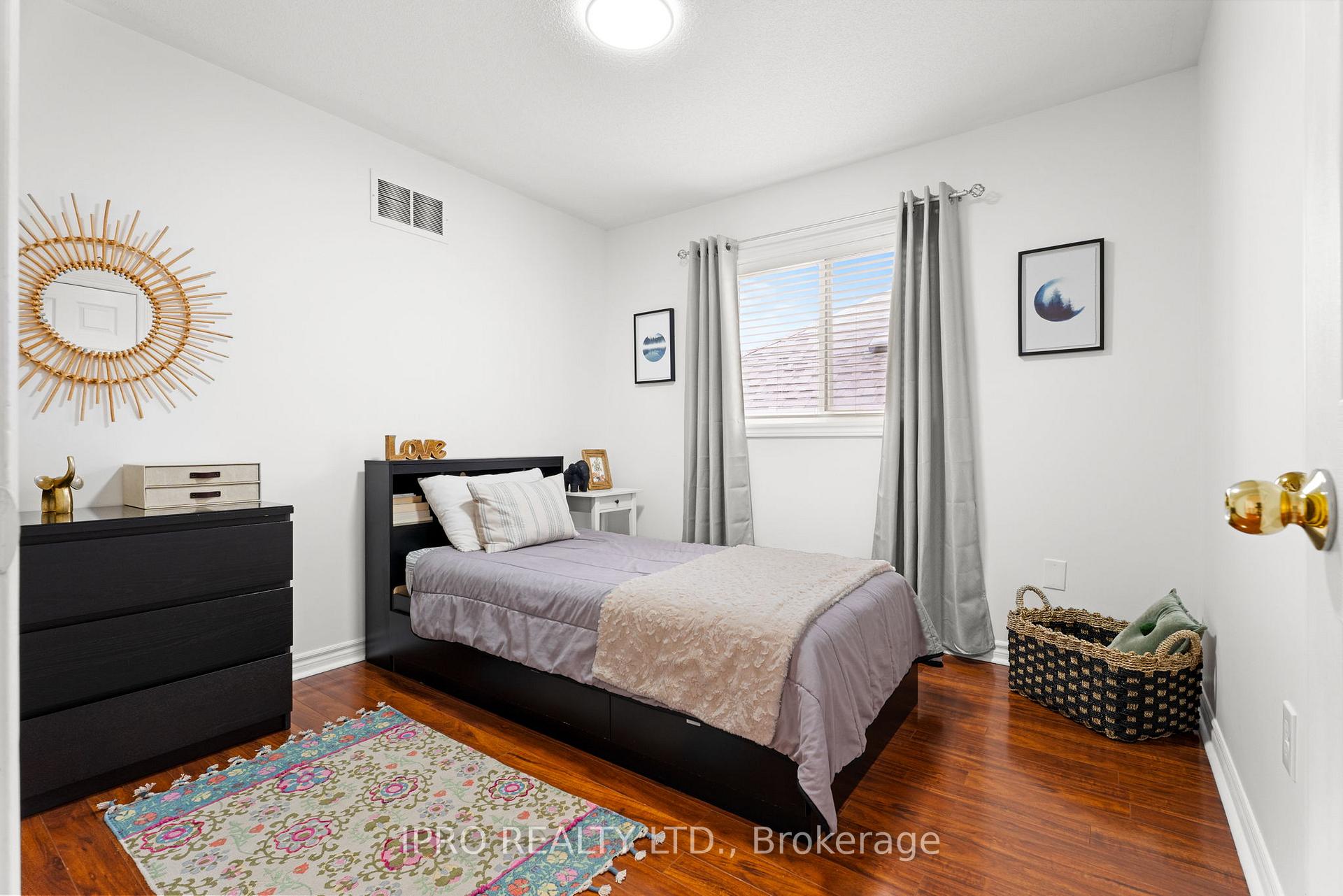 Photo 25 of 21 Brambirch Crescent, Brampton, Northwest Sandalwood Parkway — HOMEH