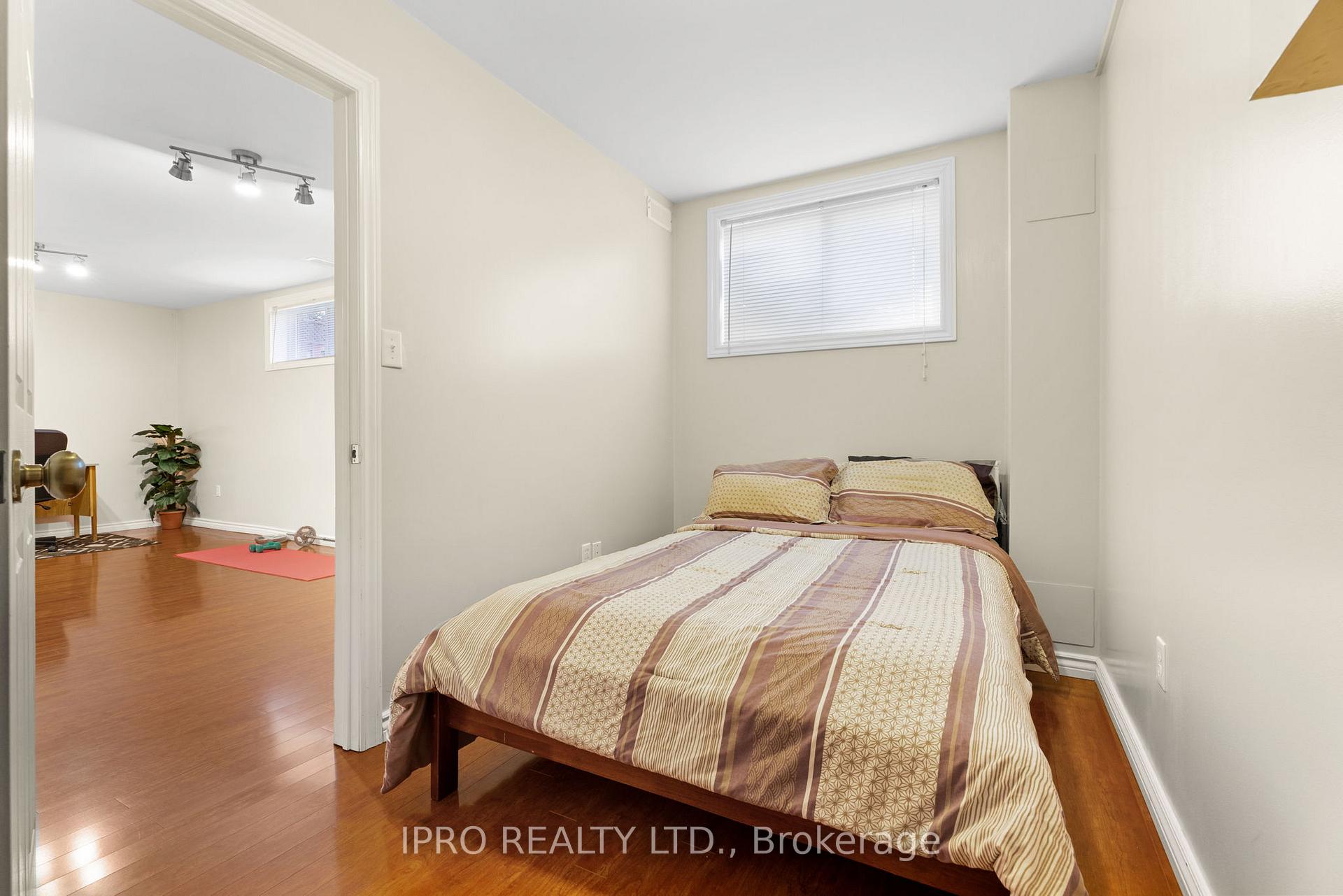 Photo 30 of 21 Brambirch Crescent, Brampton, Northwest Sandalwood Parkway — HOMEH