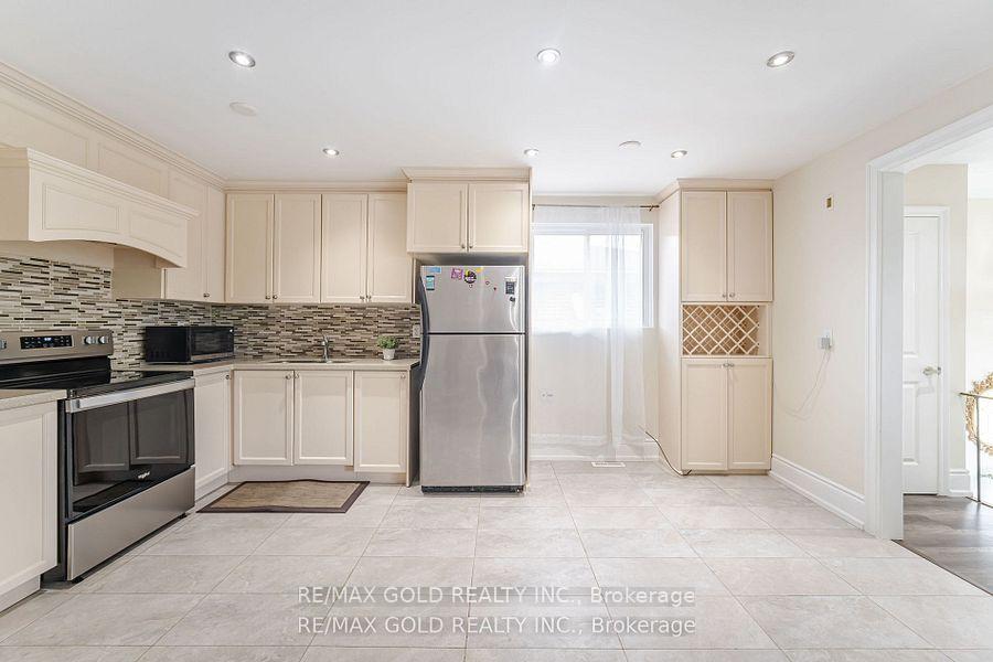Photo 23 of 774 Eaglemount Crescent, Mississauga, Erindale — HOMEH