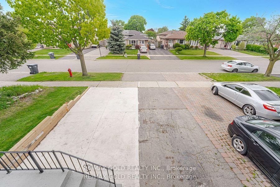 Photo 10 of 774 Eaglemount Crescent, Mississauga, Erindale — HOMEH