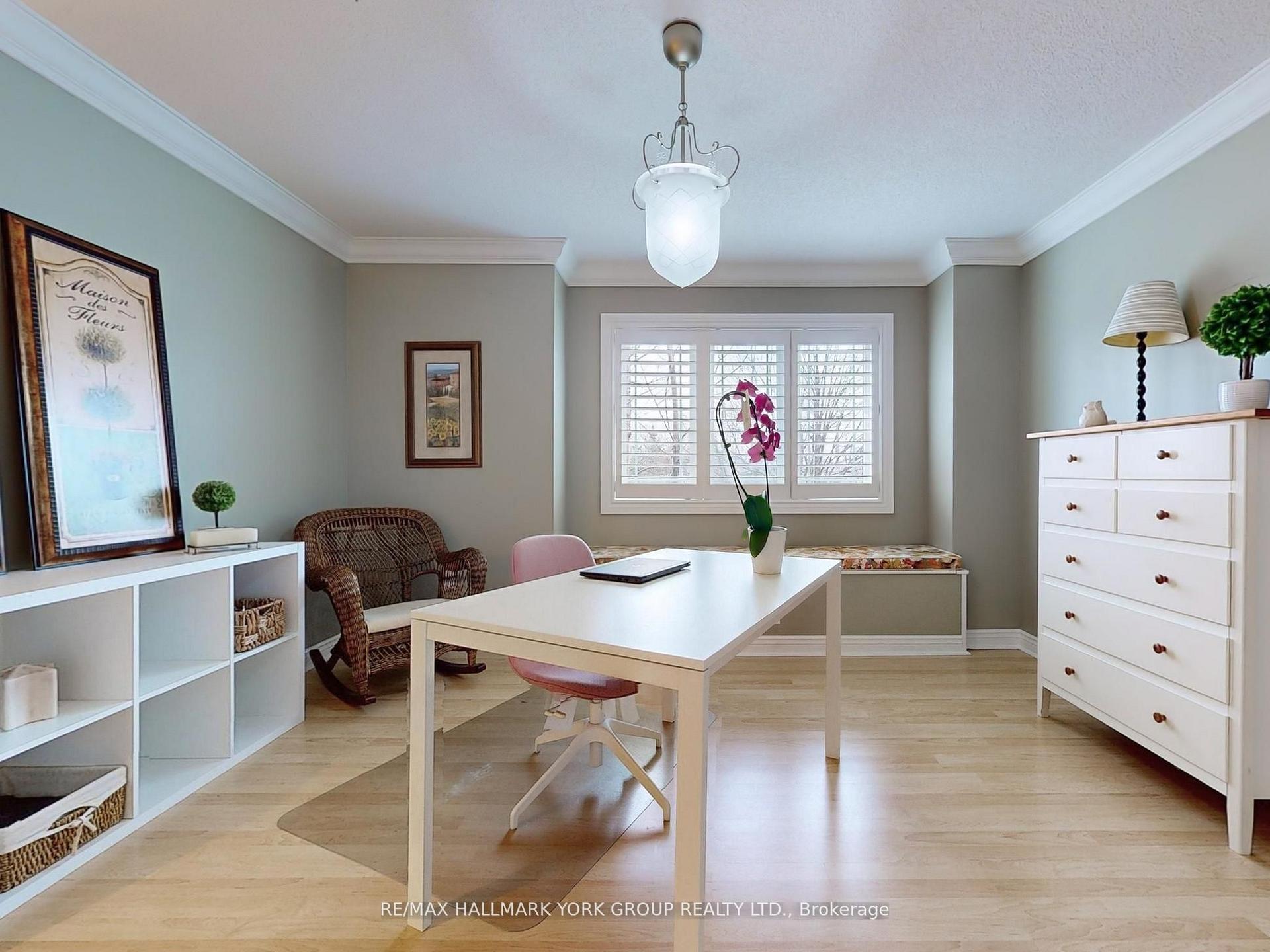 Photo 22 of 98 Ballymore Drive, Aurora, Bayview Wellington — HOMEH