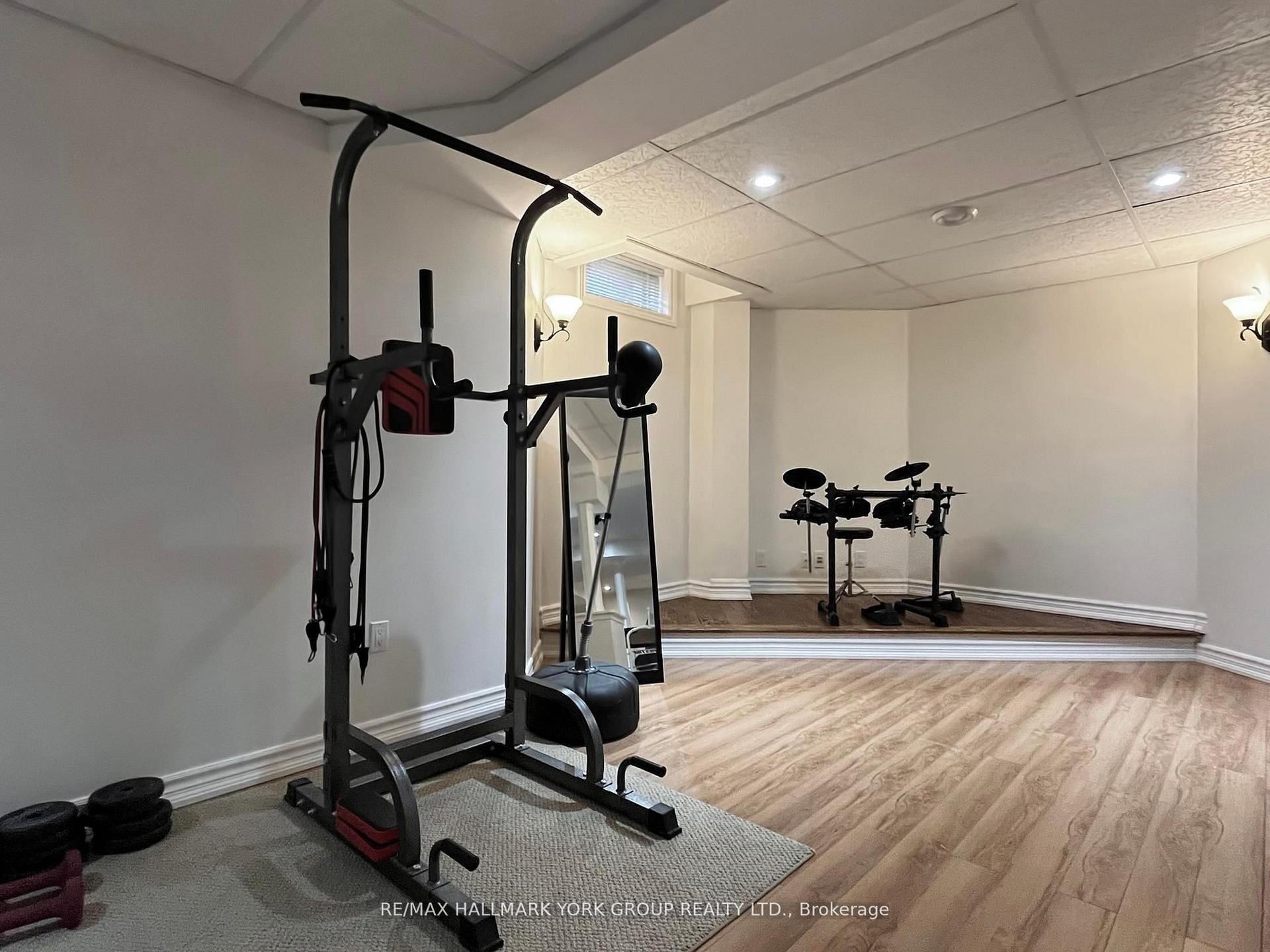 Photo 31 of 98 Ballymore Drive, Aurora, Bayview Wellington — HOMEH