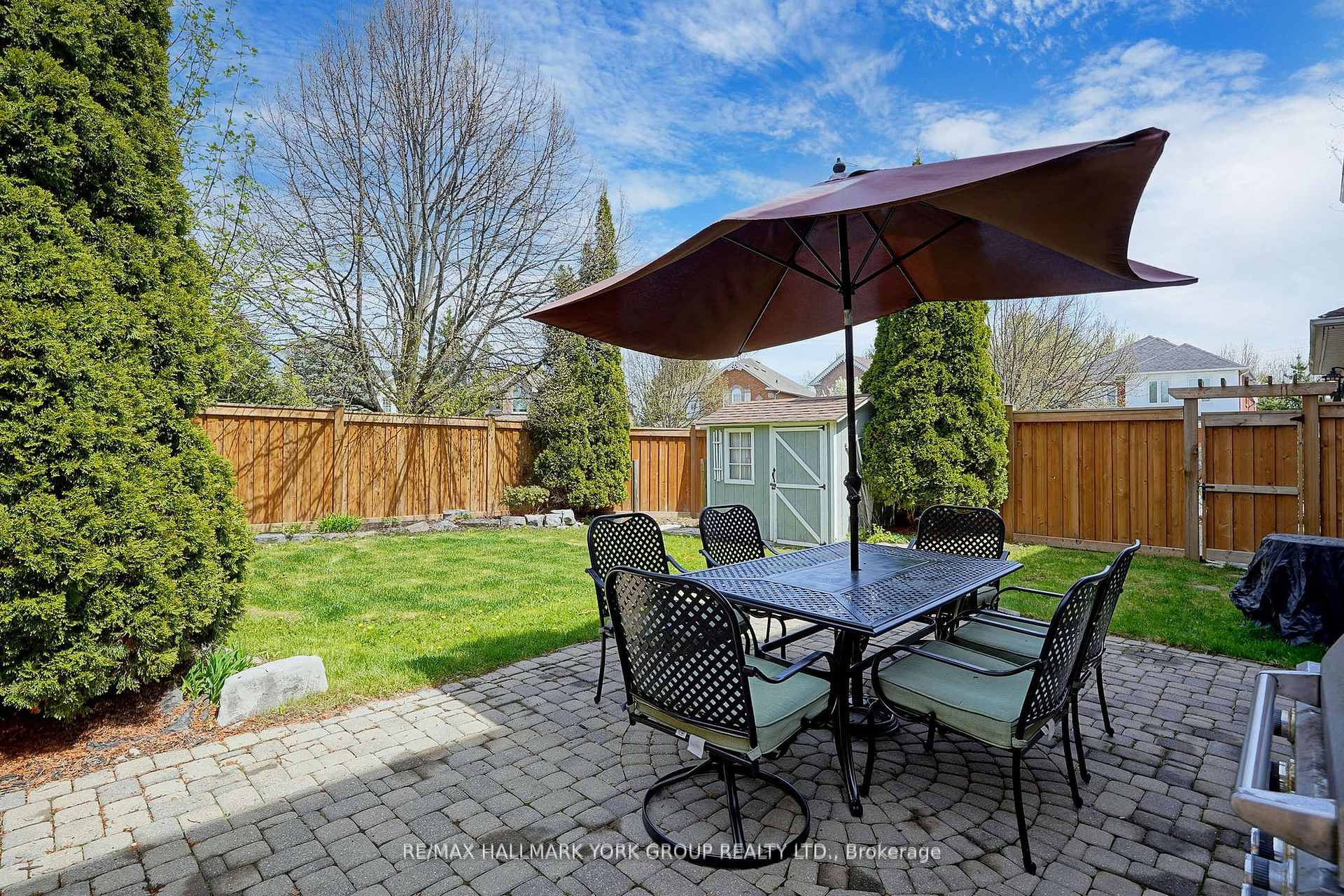 Photo 39 of 98 Ballymore Drive, Aurora, Bayview Wellington — HOMEH
