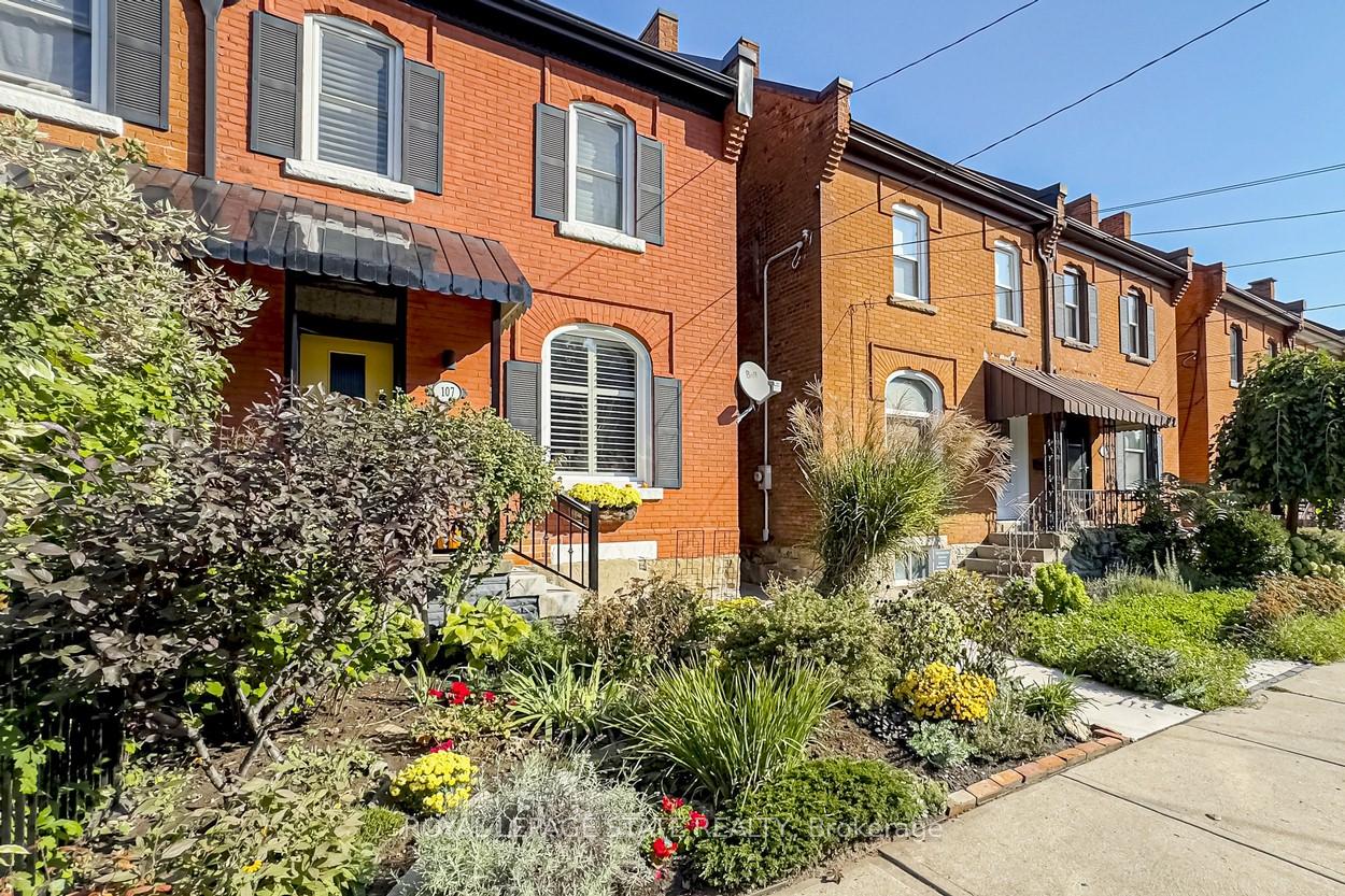 Photo 2 of 107 Augusta Street, Hamilton, Corktown — HOMEH