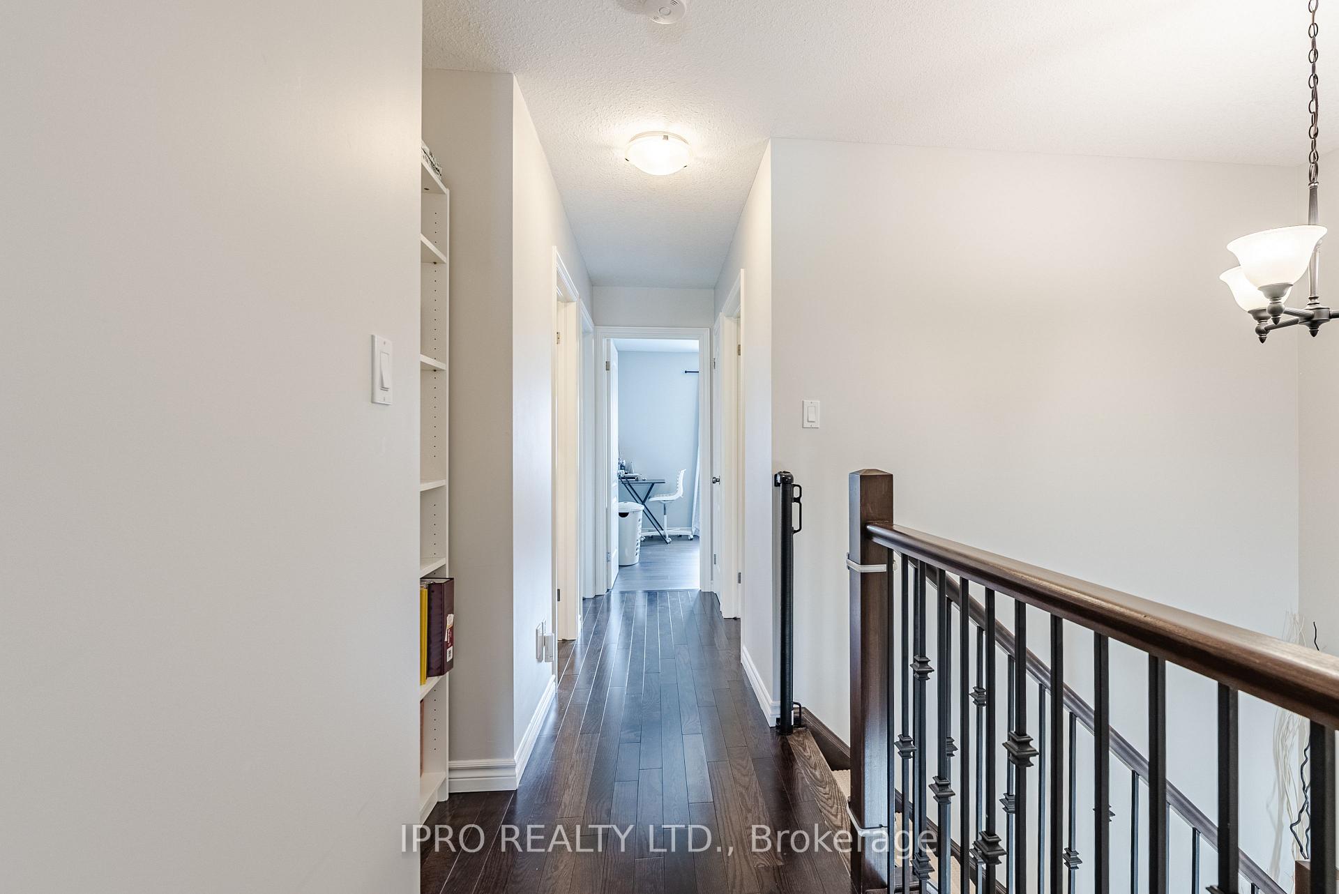 Photo 8 of 2000 Rollingacres Drive, London, North C — HOMEH