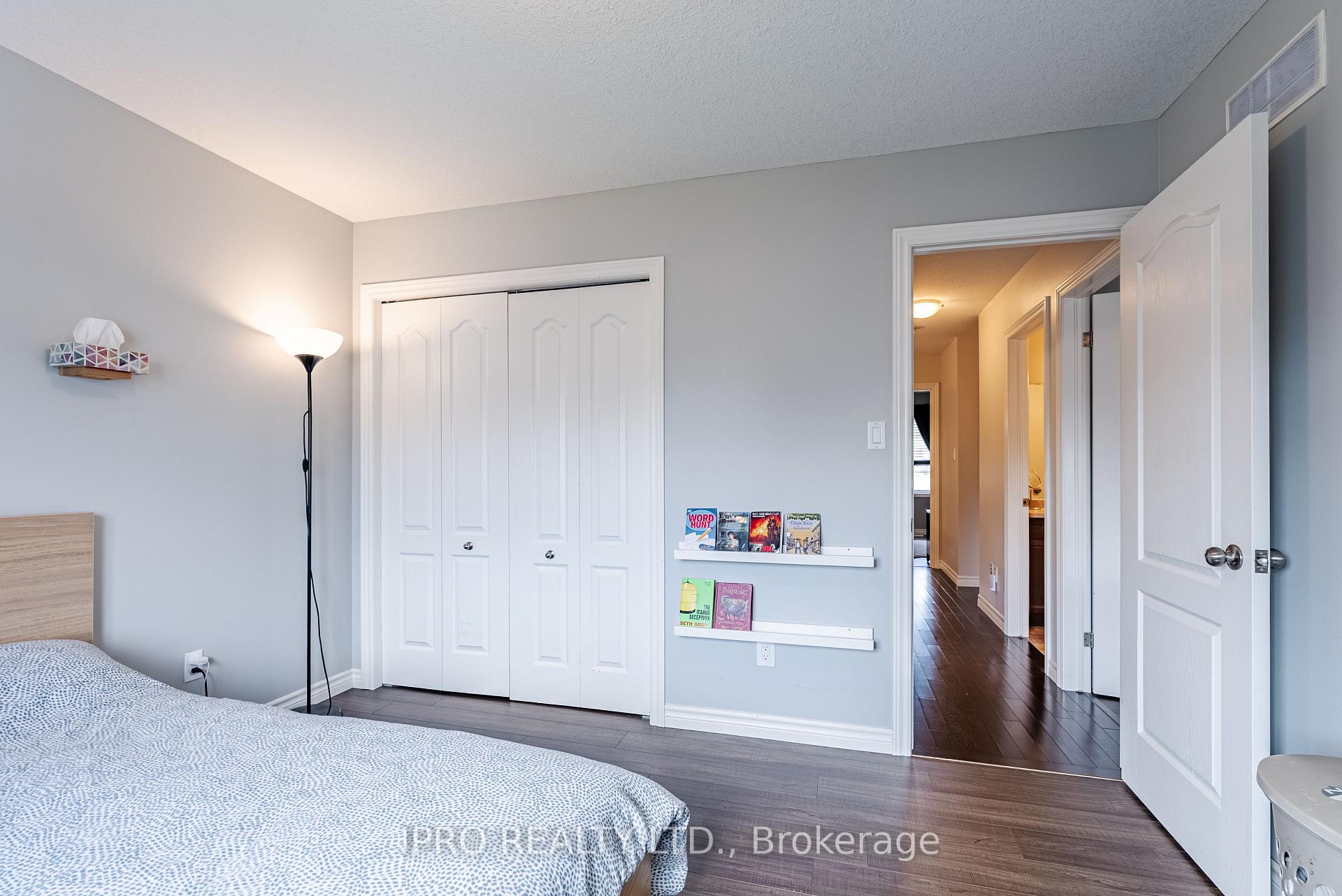 Photo 33 of 2000 Rollingacres Drive, London, North C — HOMEH