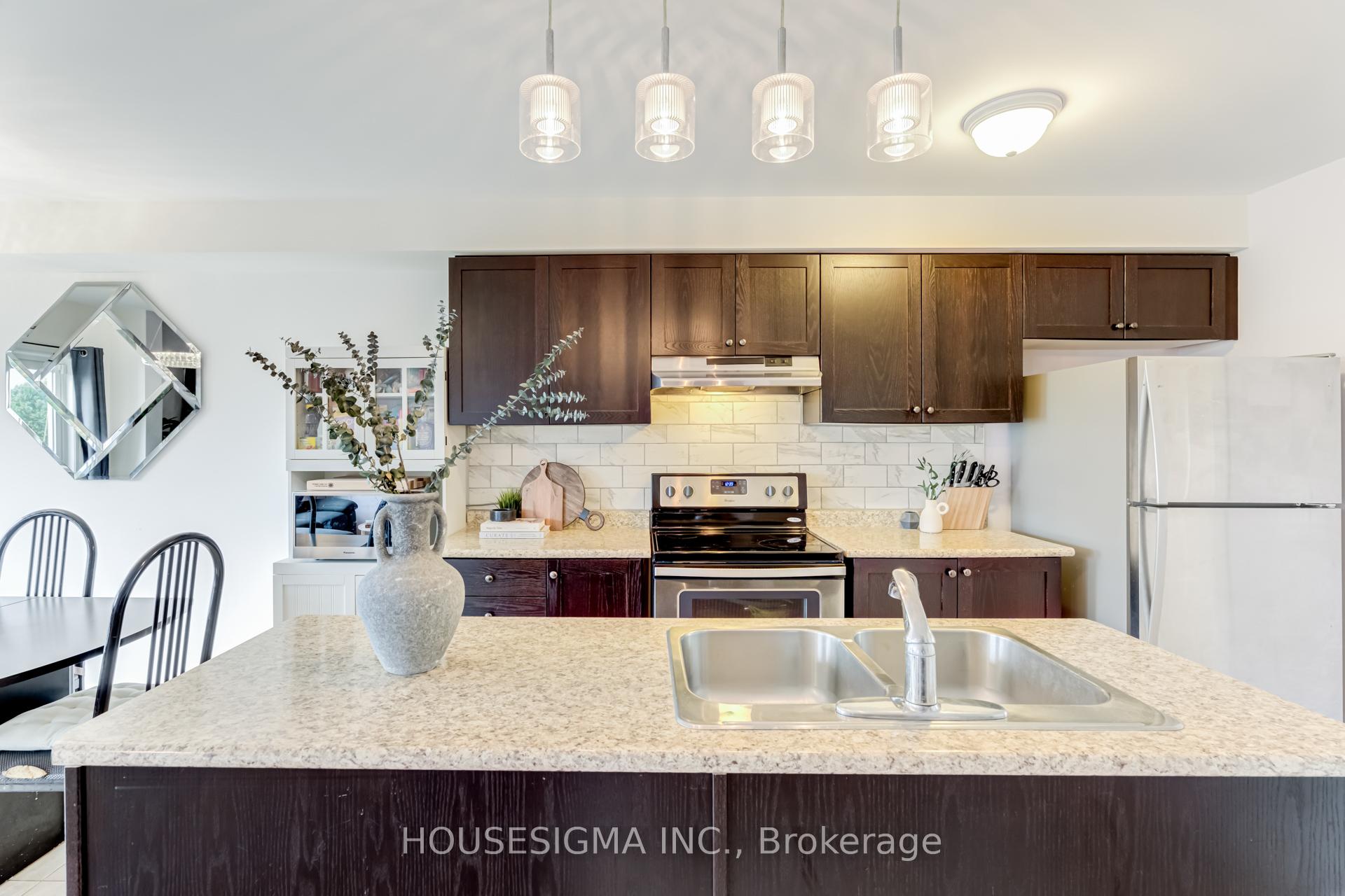 Photo 3 of 736 Cook Crescent, Shelburne — HOMEH