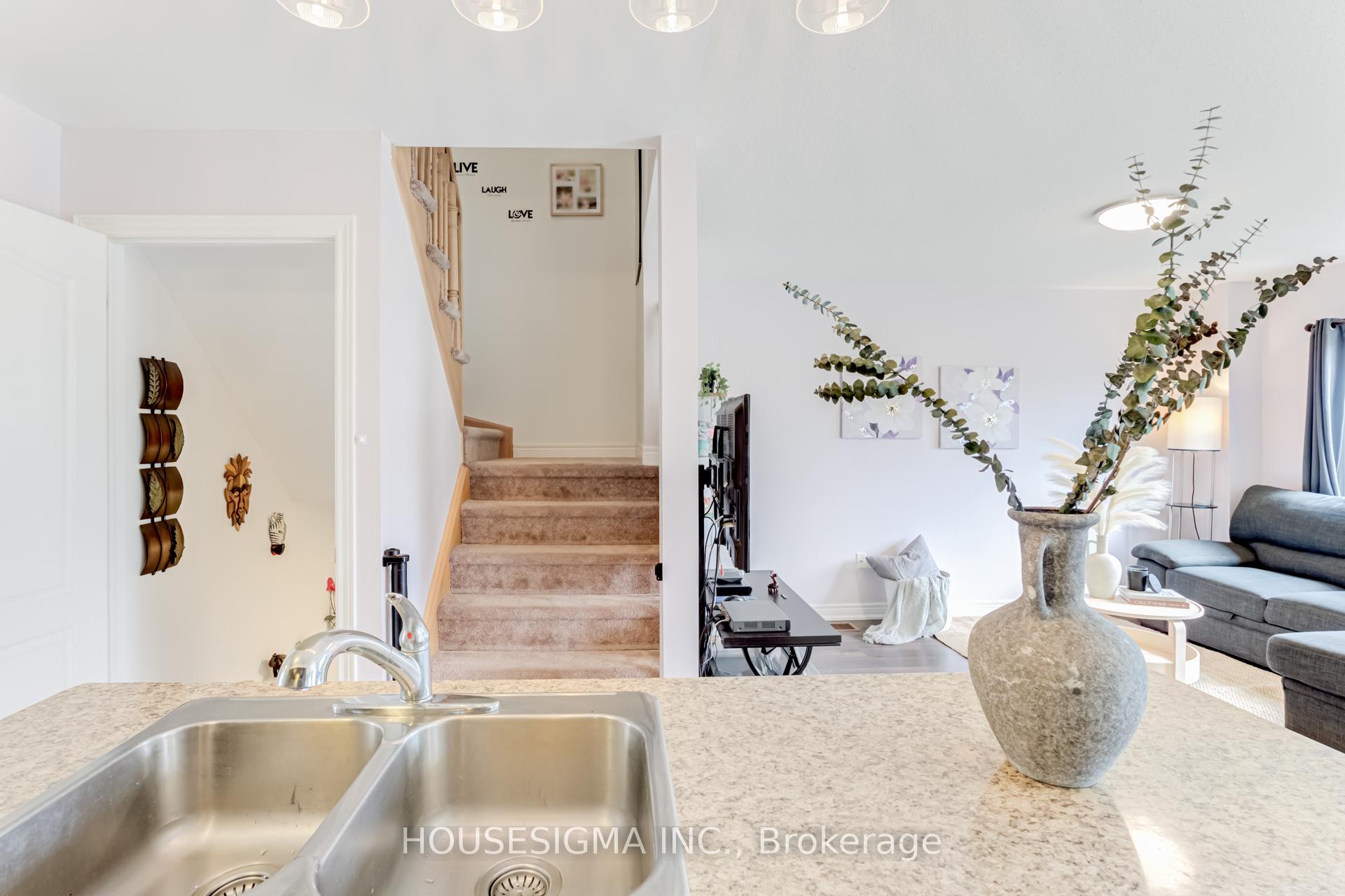 Photo 7 of 736 Cook Crescent, Shelburne — HOMEH