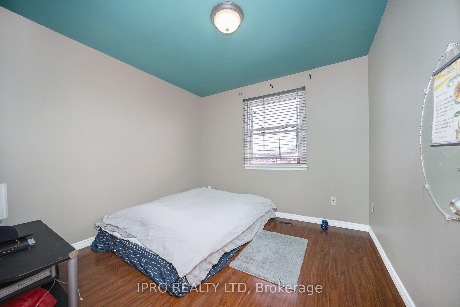 Photo 25 of 130 Skegby Road, Brampton, Brampton North — HOMEH