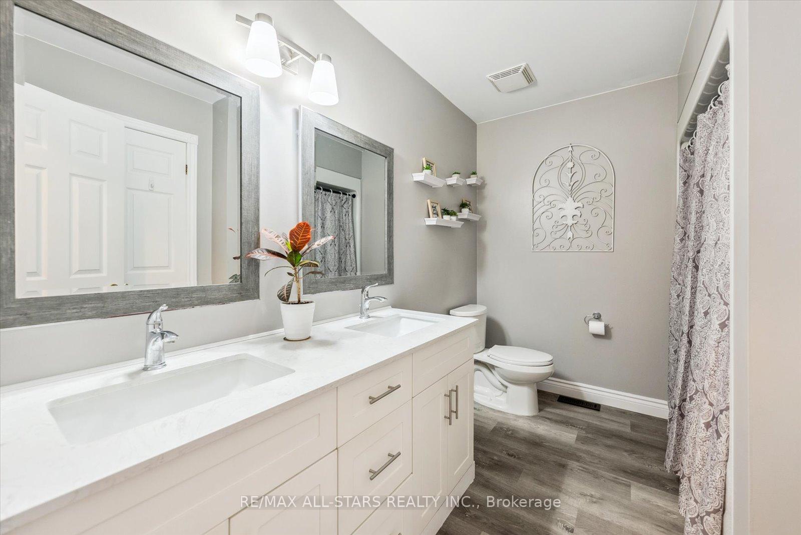 Photo 14 of 54 Marlow Circle, Springwater, Hillsdale — HOMEH