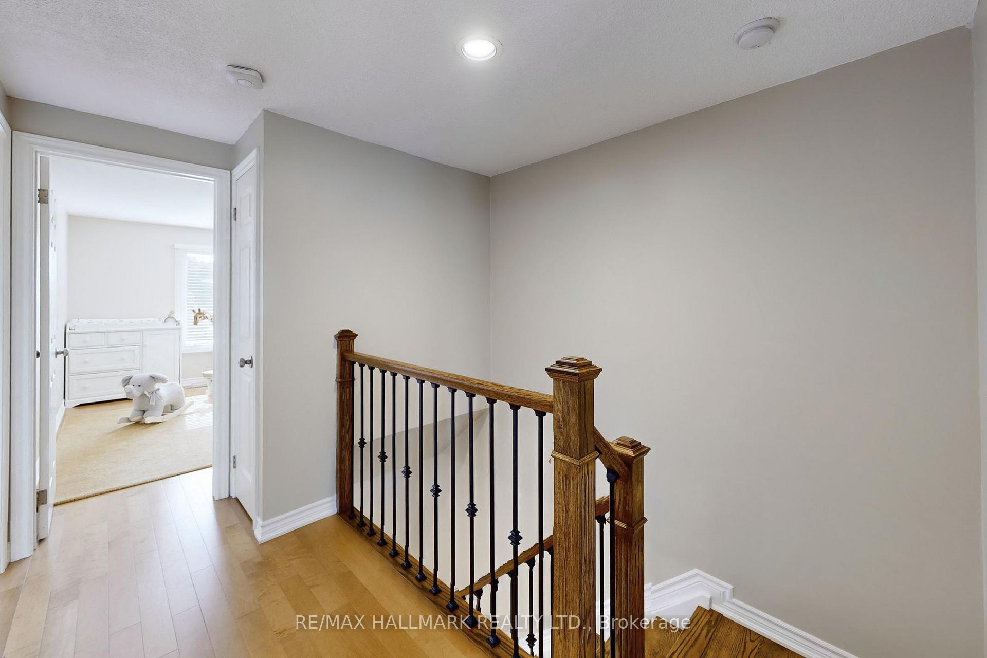 Photo 26 of 38 Rejane Crescent, Vaughan, Crestwood-Springfarm-Yorkhill — HOMEH