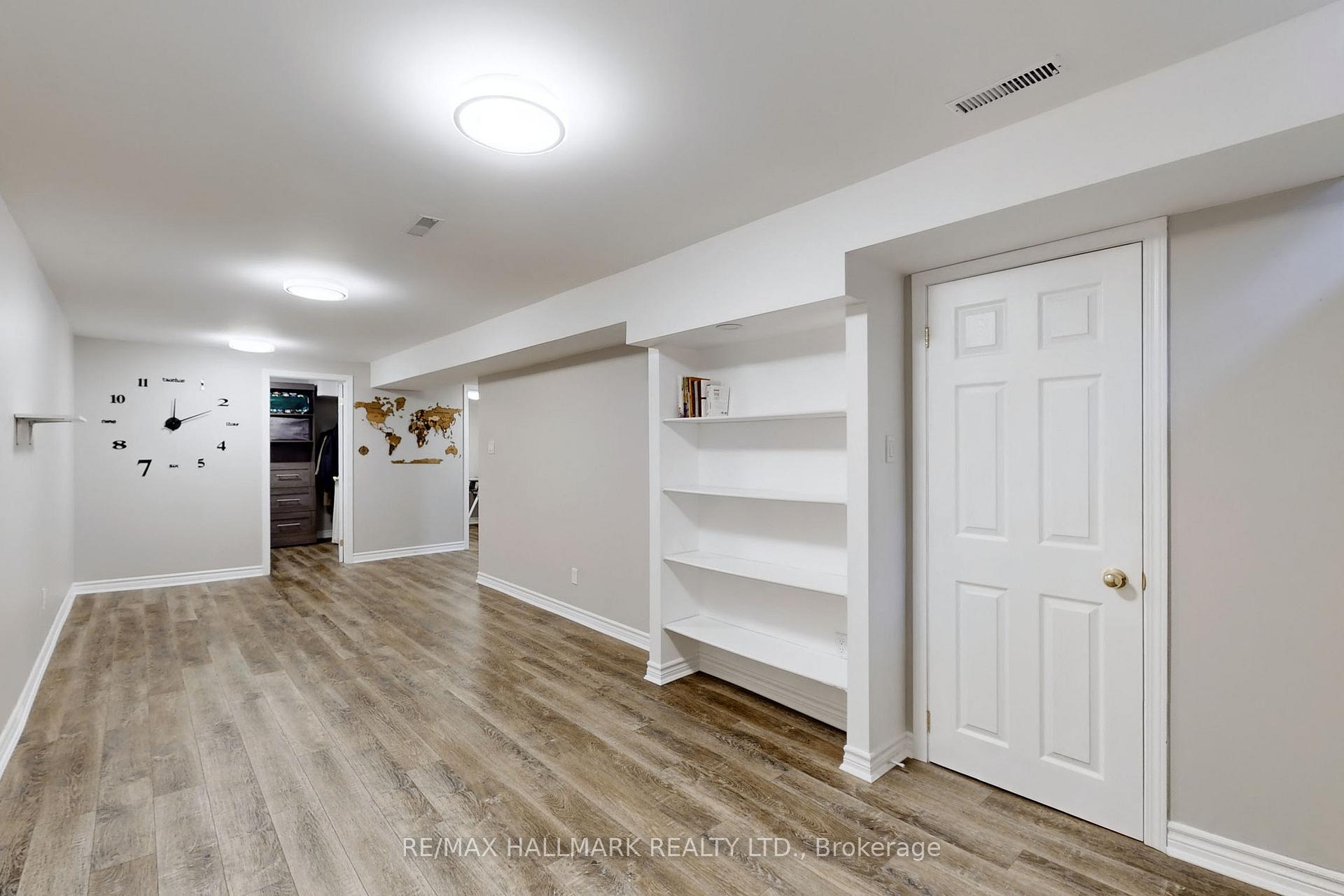 Photo 32 of 38 Rejane Crescent, Vaughan, Crestwood-Springfarm-Yorkhill — HOMEH