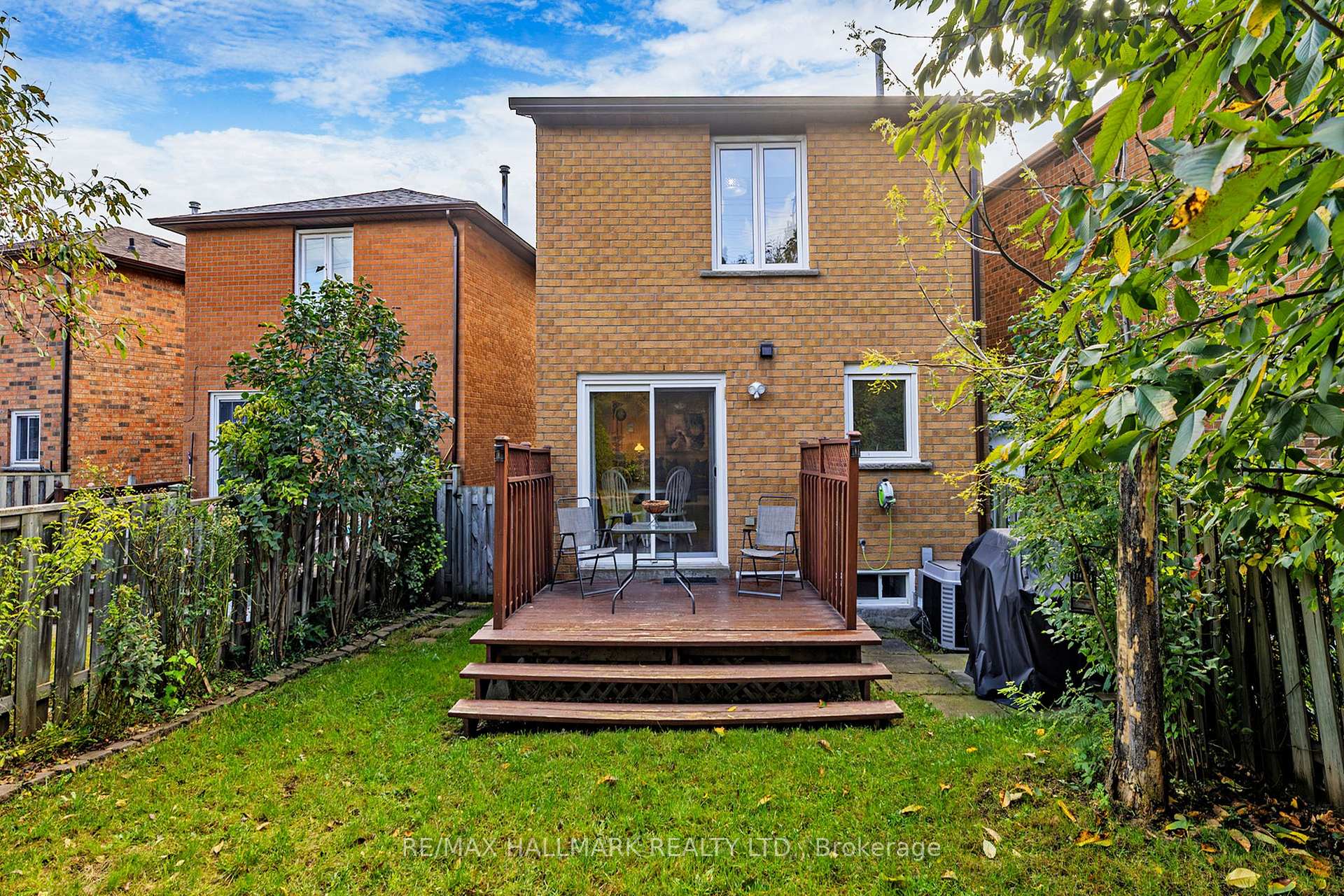 Photo 33 of 38 Rejane Crescent, Vaughan, Crestwood-Springfarm-Yorkhill — HOMEH