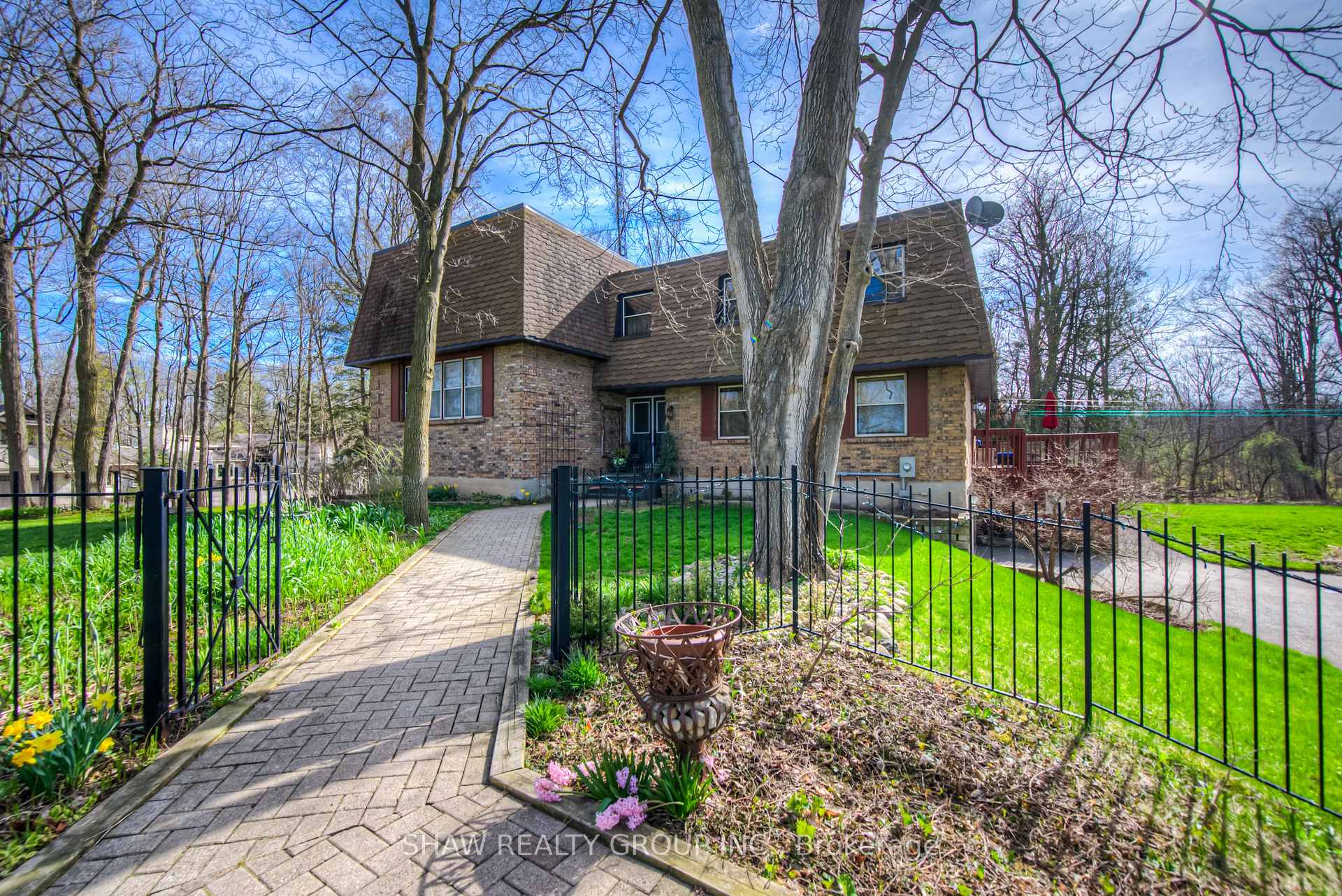 Front of 7 Squire Court