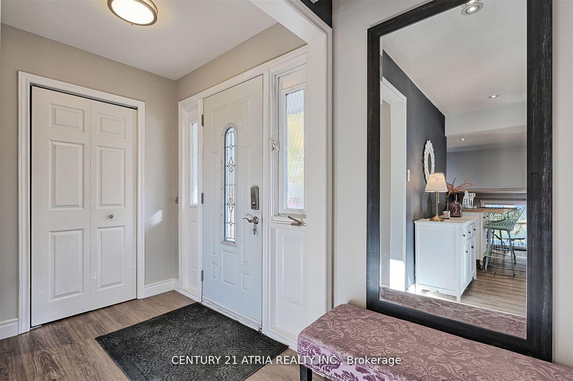 Photo 11 of 41 Pringle Avenue, Markham, Markham Village — HOMEH