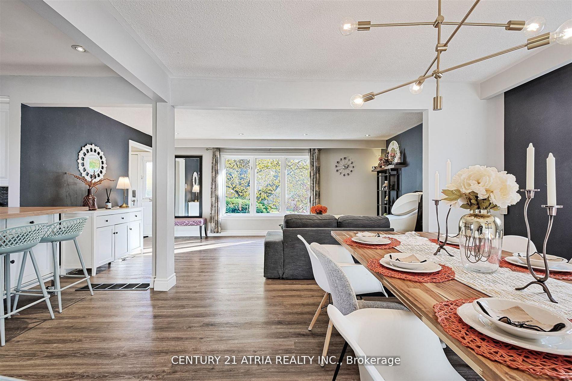 Photo 25 of 41 Pringle Avenue, Markham, Markham Village — HOMEH