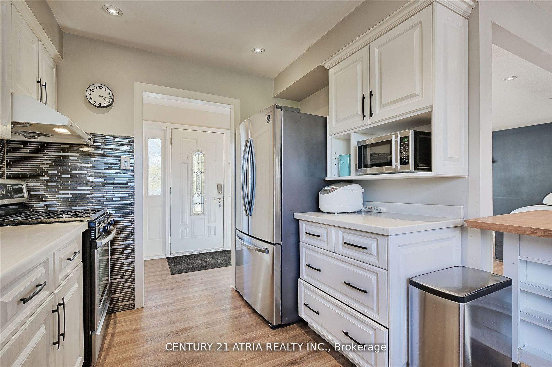 Photo 22 of 41 Pringle Avenue, Markham, Markham Village — HOMEH