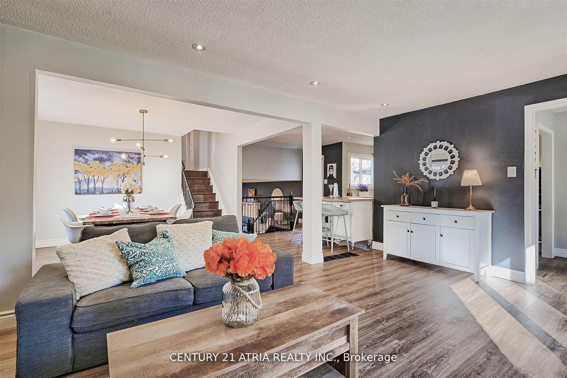 Photo 41 of 41 Pringle Avenue, Markham, Markham Village — HOMEH