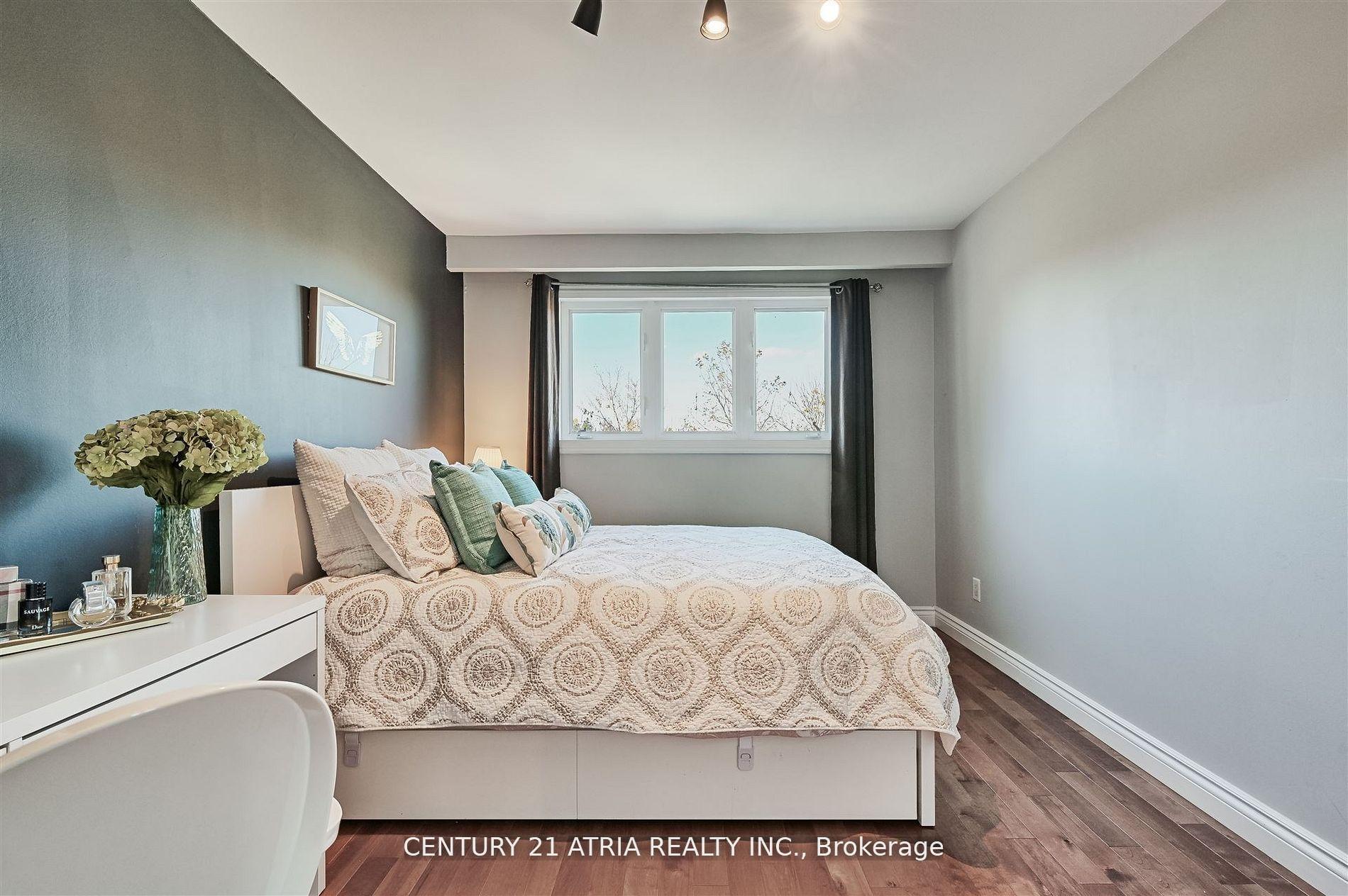 Photo 28 of 41 Pringle Avenue, Markham, Markham Village — HOMEH