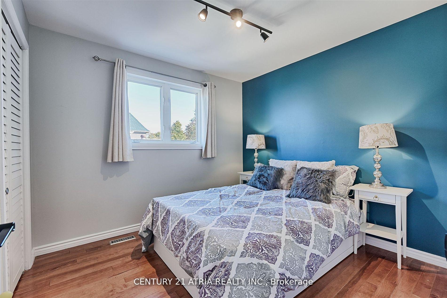 Photo 32 of 41 Pringle Avenue, Markham, Markham Village — HOMEH