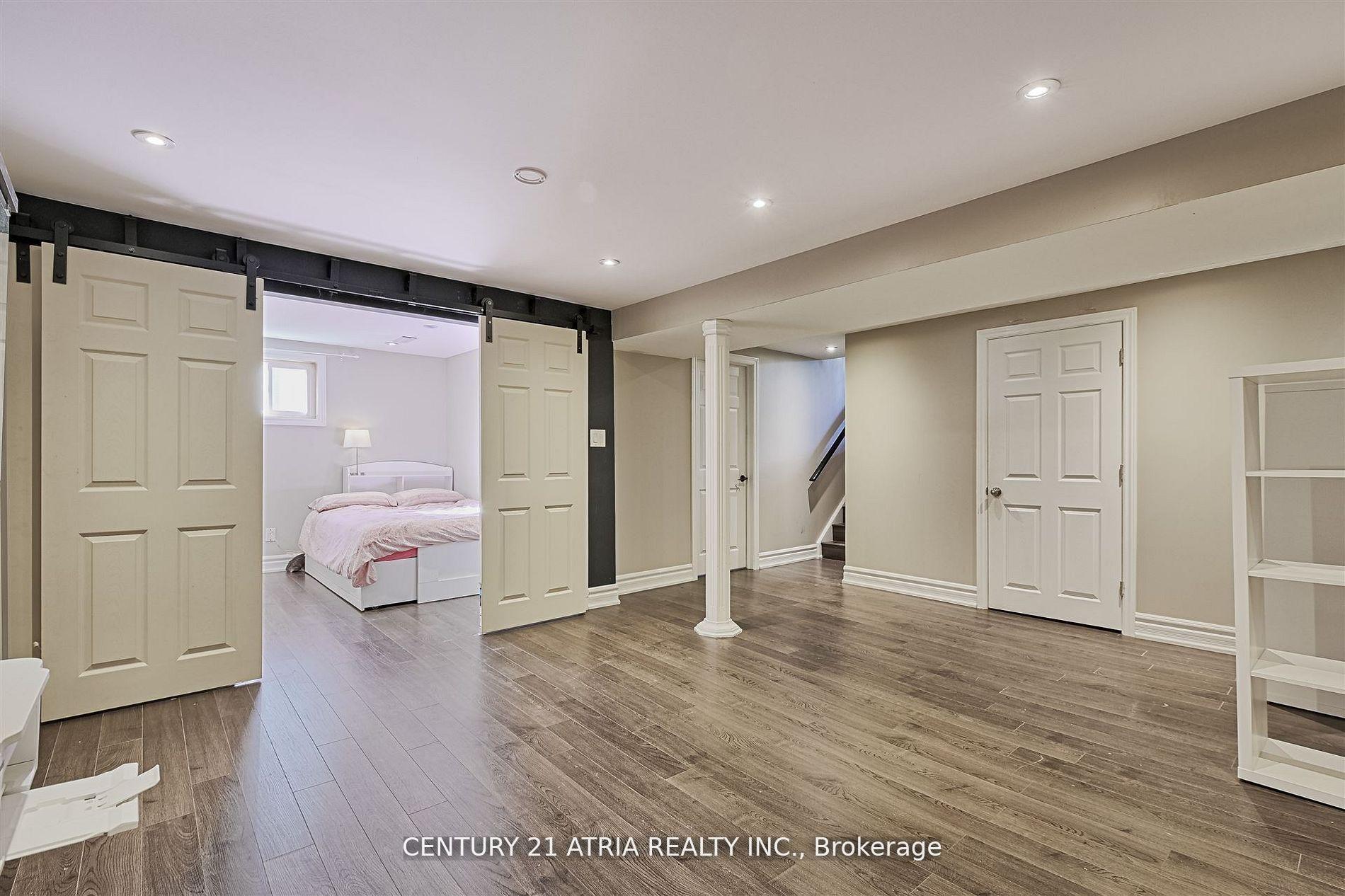 Photo 19 of 41 Pringle Avenue, Markham, Markham Village — HOMEH