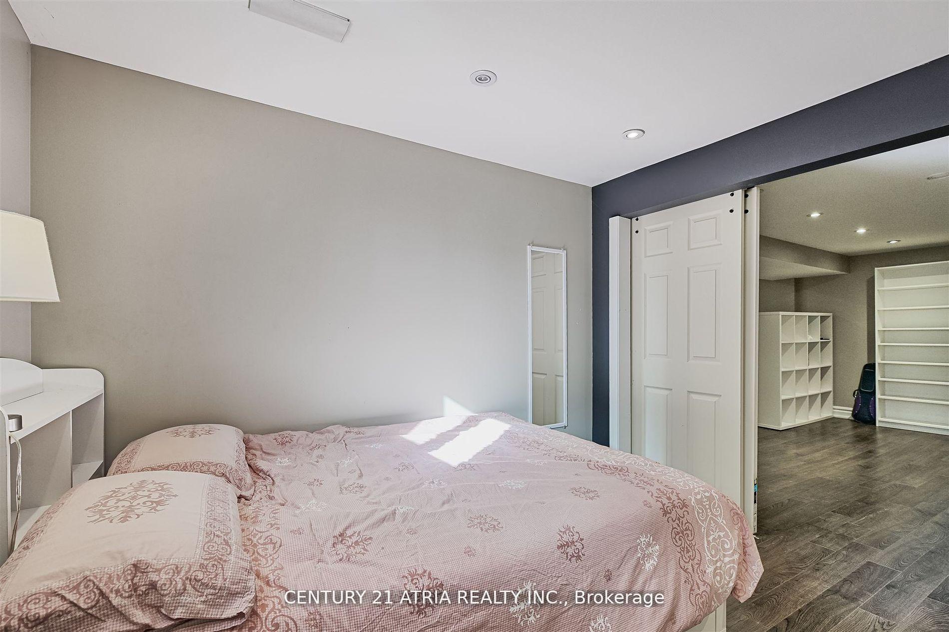 Photo 37 of 41 Pringle Avenue, Markham, Markham Village — HOMEH