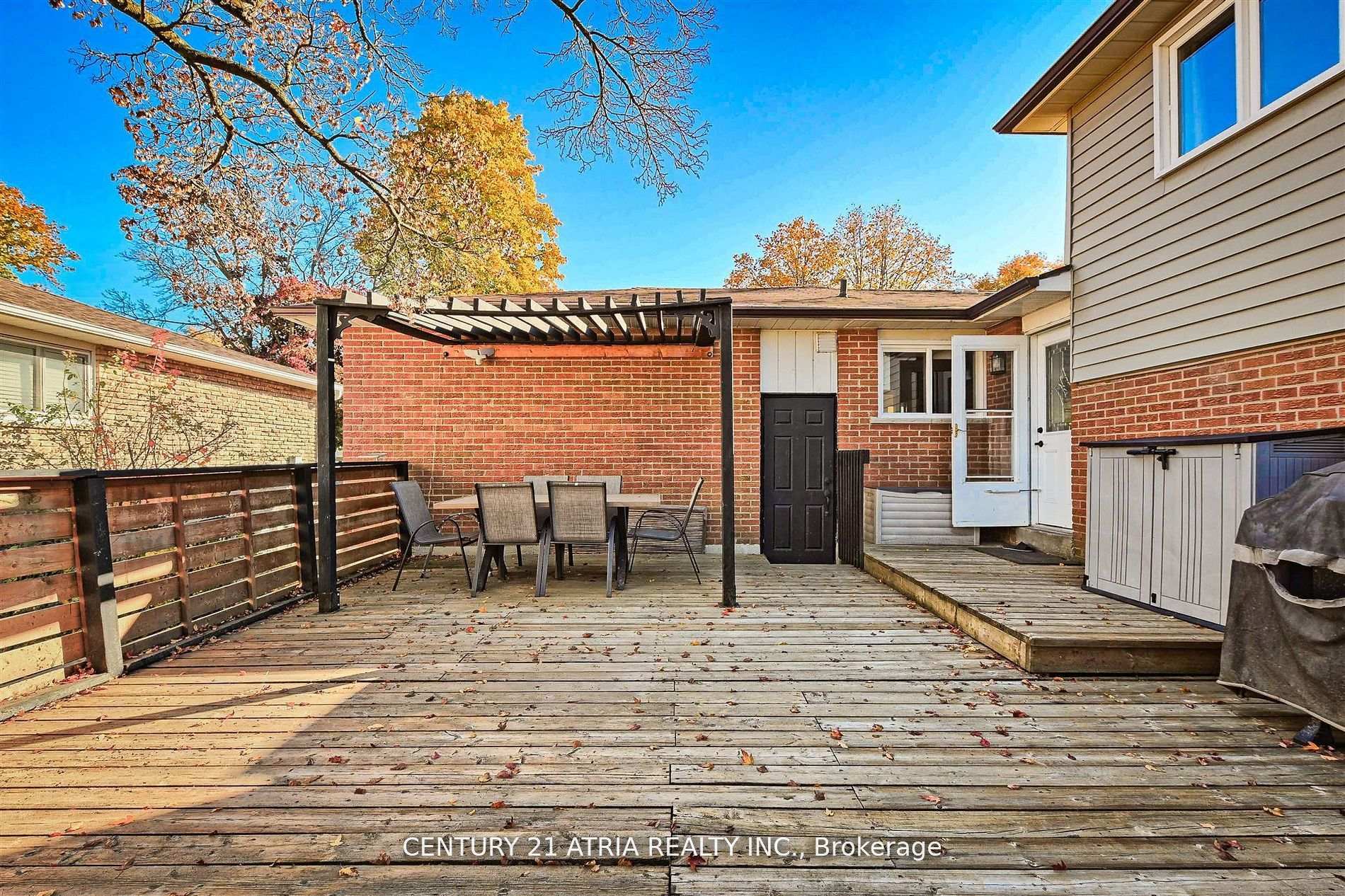 Photo 33 of 41 Pringle Avenue, Markham, Markham Village — HOMEH